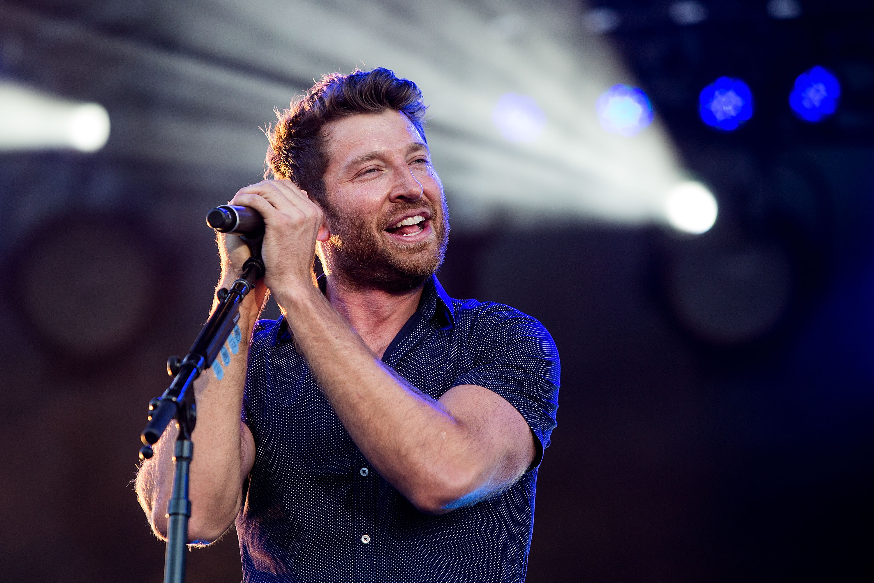 Brett Eldredge, Big band Christmas album, Rolling Stone, Music, 3000x2010 HD Desktop