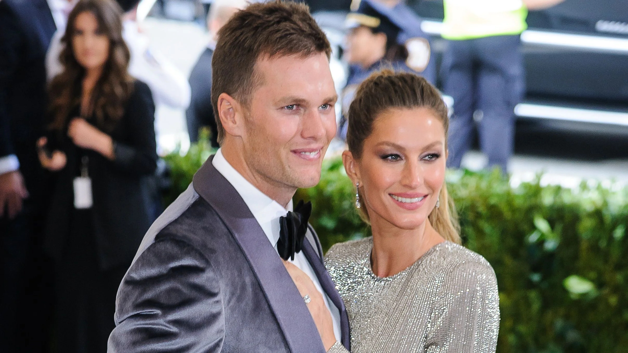 Gisele Bundchen, Tom Brady, 13th Wedding anniversary, Inquisitr, 2420x1360 HD Desktop