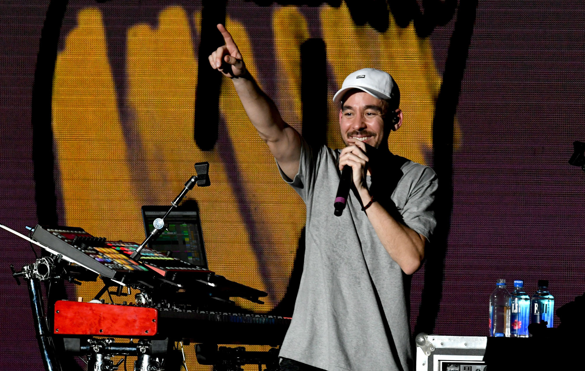 Mike Shinoda, Two new songs, Prove You Wrong, 2000x1270 HD Desktop