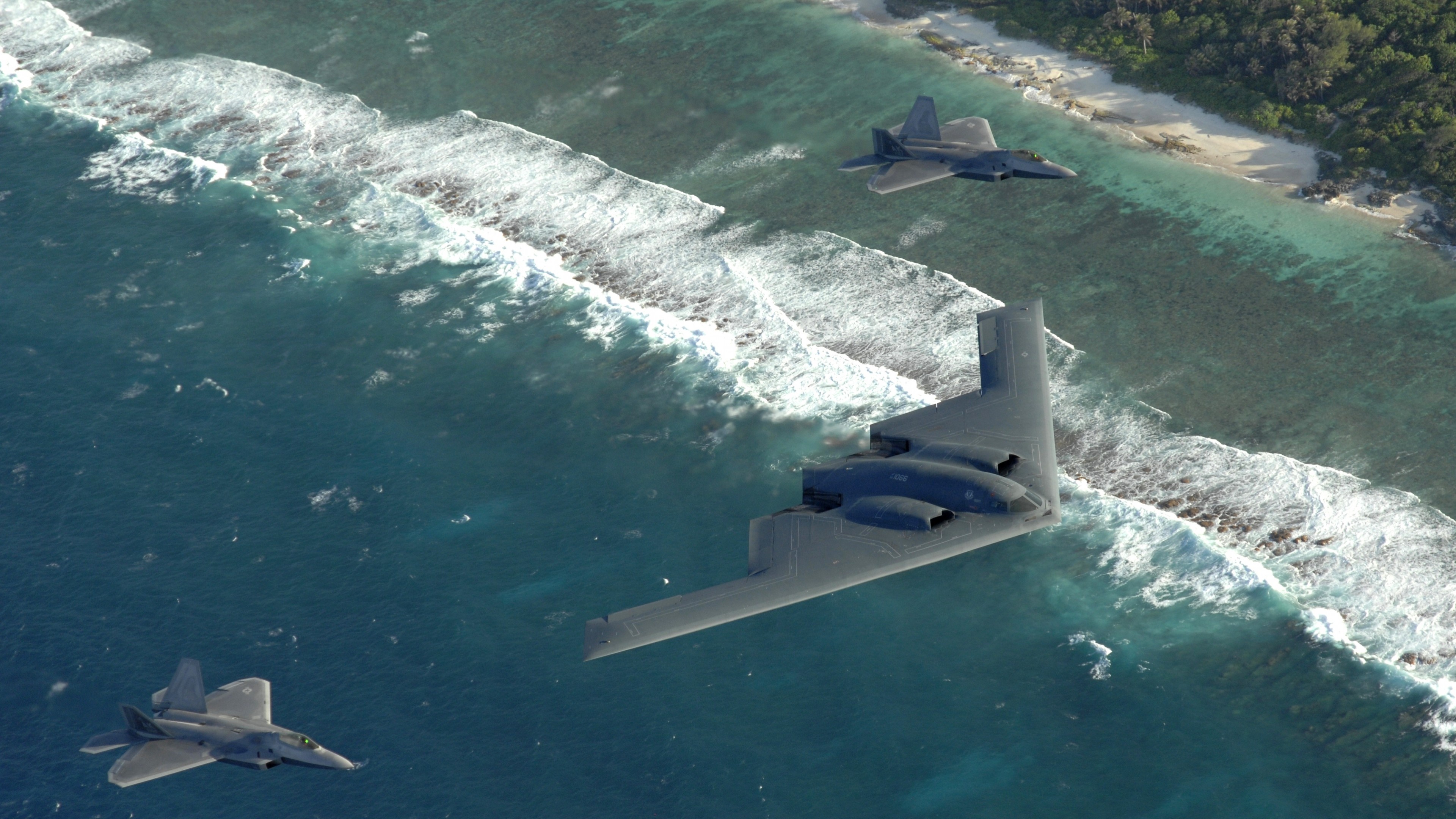 B-2 Spirit Stealth Bomber, F-22 Raptor Wallpaper, 3840x2160 4K Desktop