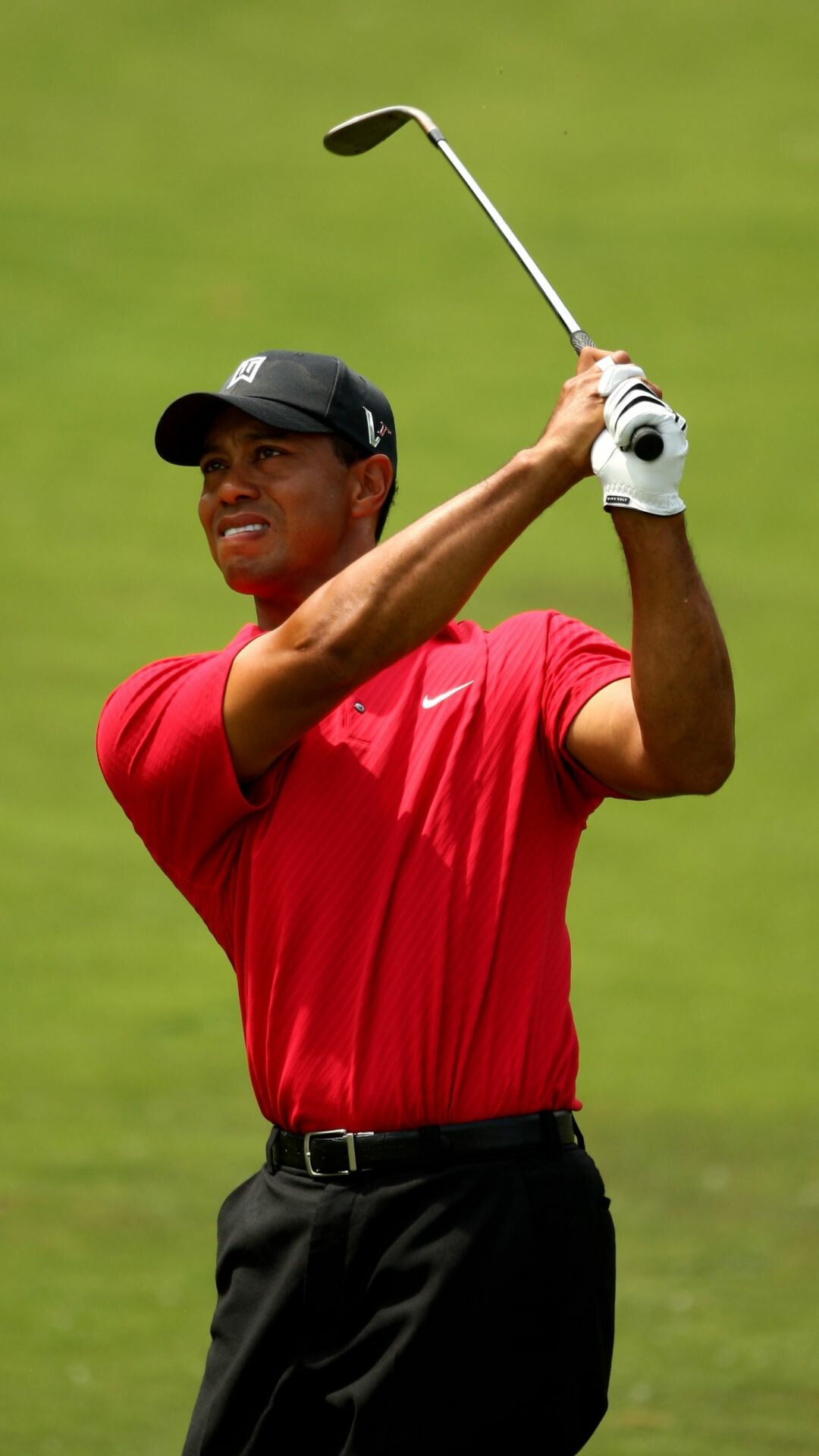 Tiger Woods, Golfing legend, Impeccable technique, Unmatched talent, 1080x1920 Full HD Phone