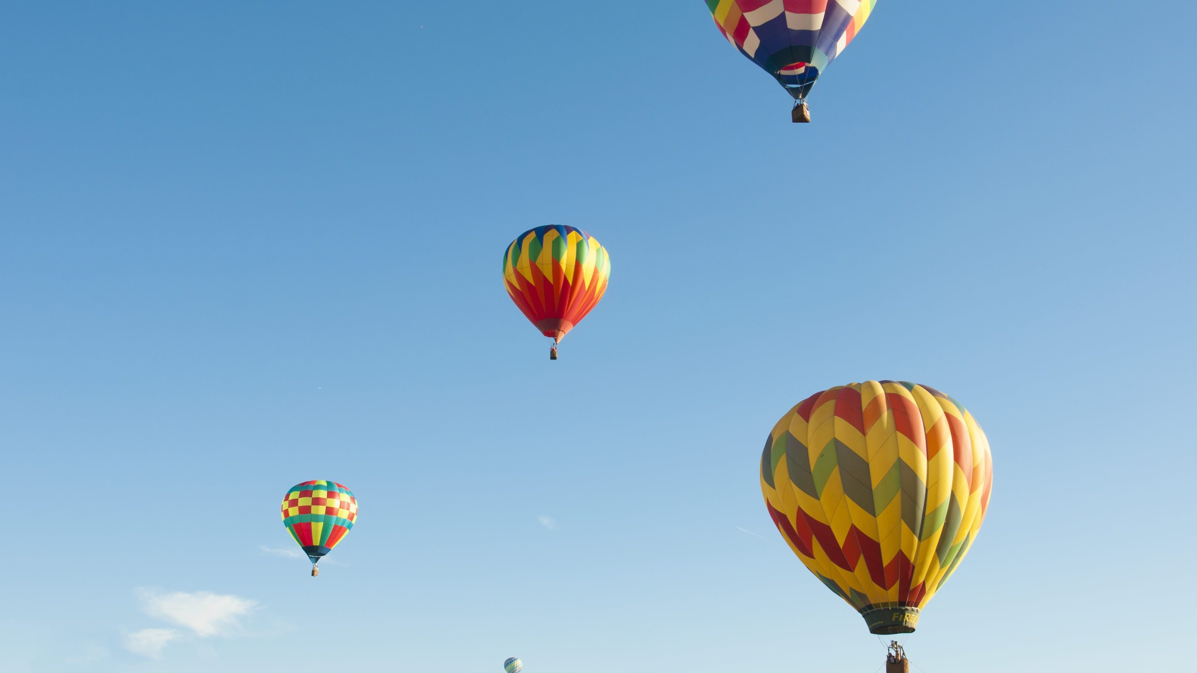 Hot Air Balloon, Desert sunrise, Breath-taking air, Aerial tranquility, 3840x2160 4K Desktop