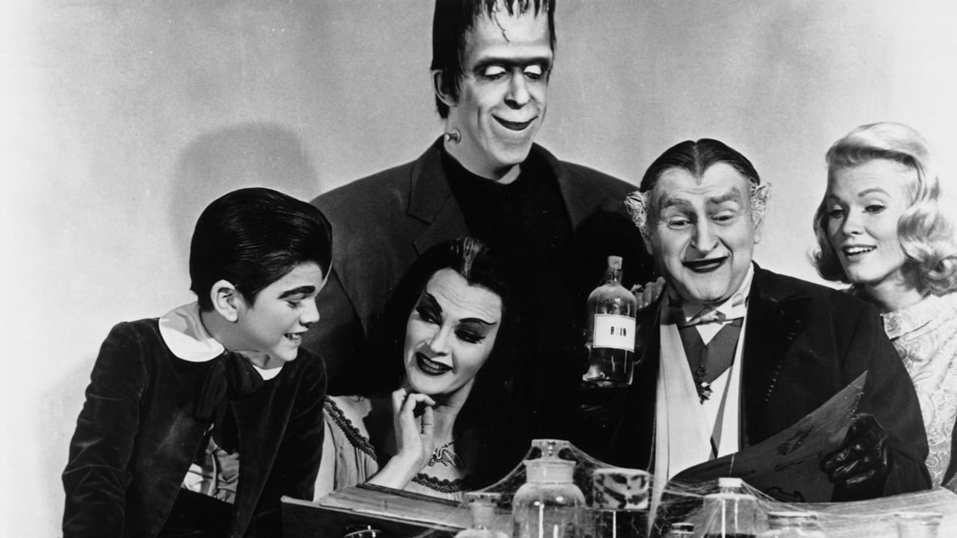 The Munsters, TV show streaming, Watch episodes, Reelgood platform, 1920x1080 Full HD Desktop