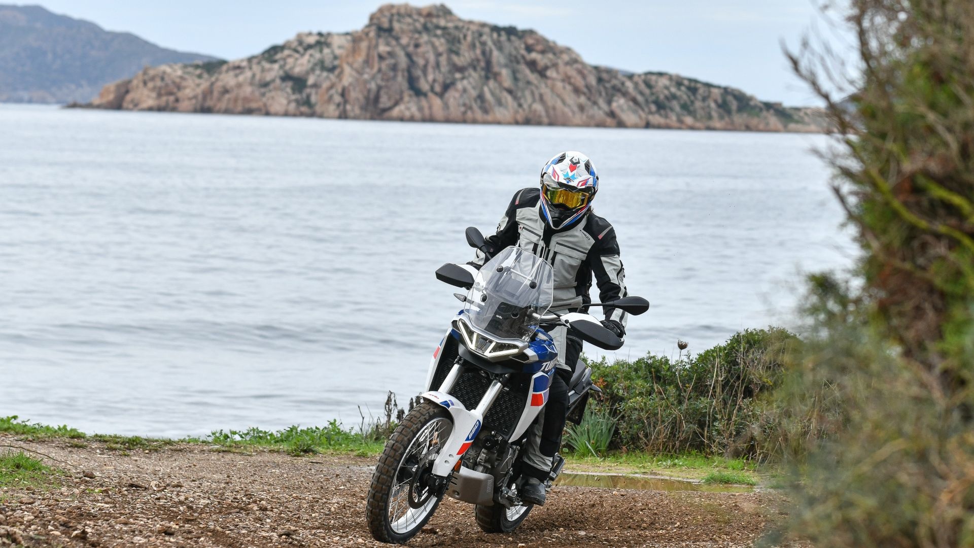 Aprilia Tuareg 660, Video prova su strada, Scheda tecnica, 1920x1080 Full HD Desktop