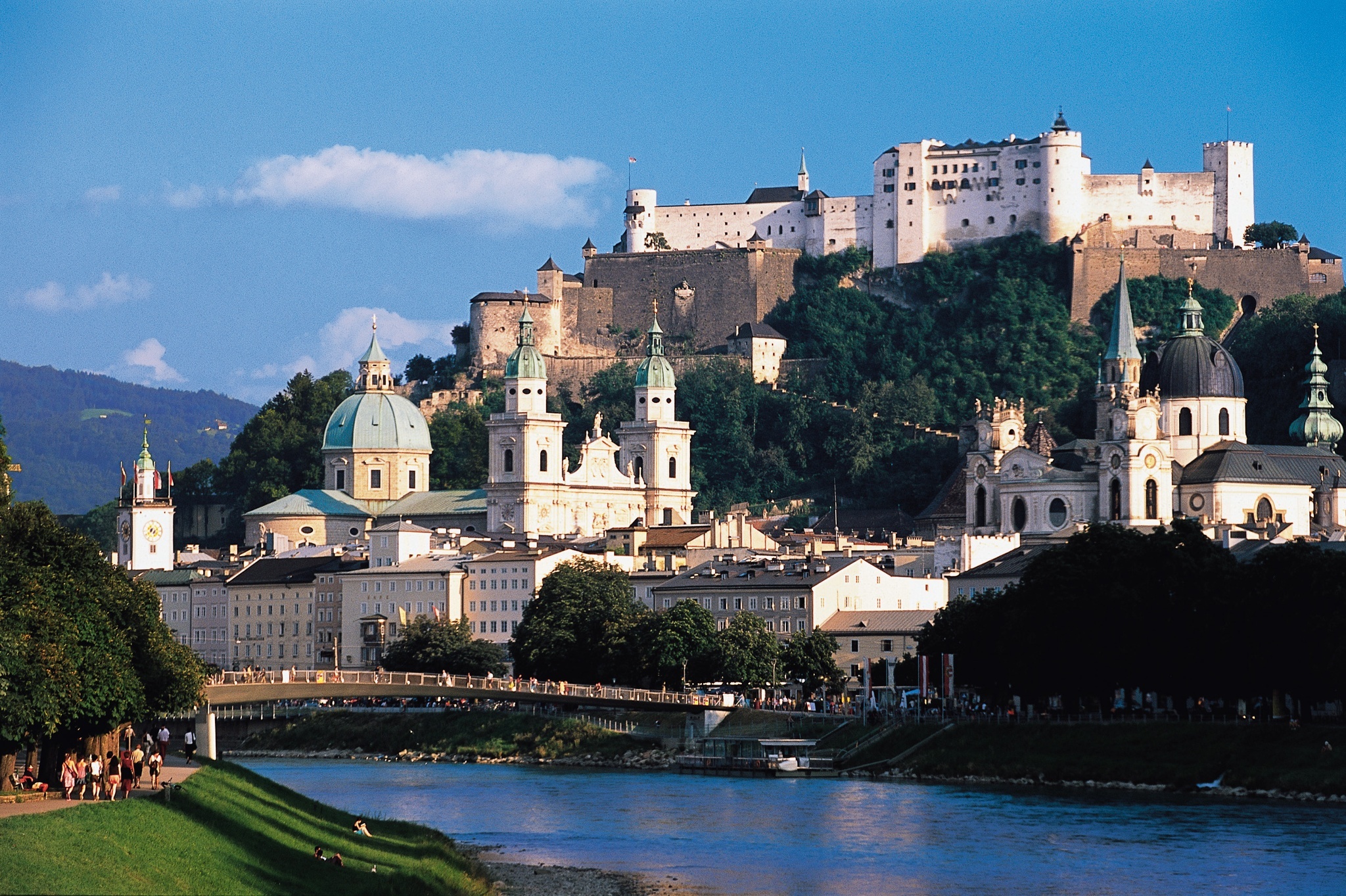 Hohensalzburg Fortress, Festung Hohensalzburg, Burg, Medieval vibes, 2050x1370 HD Desktop