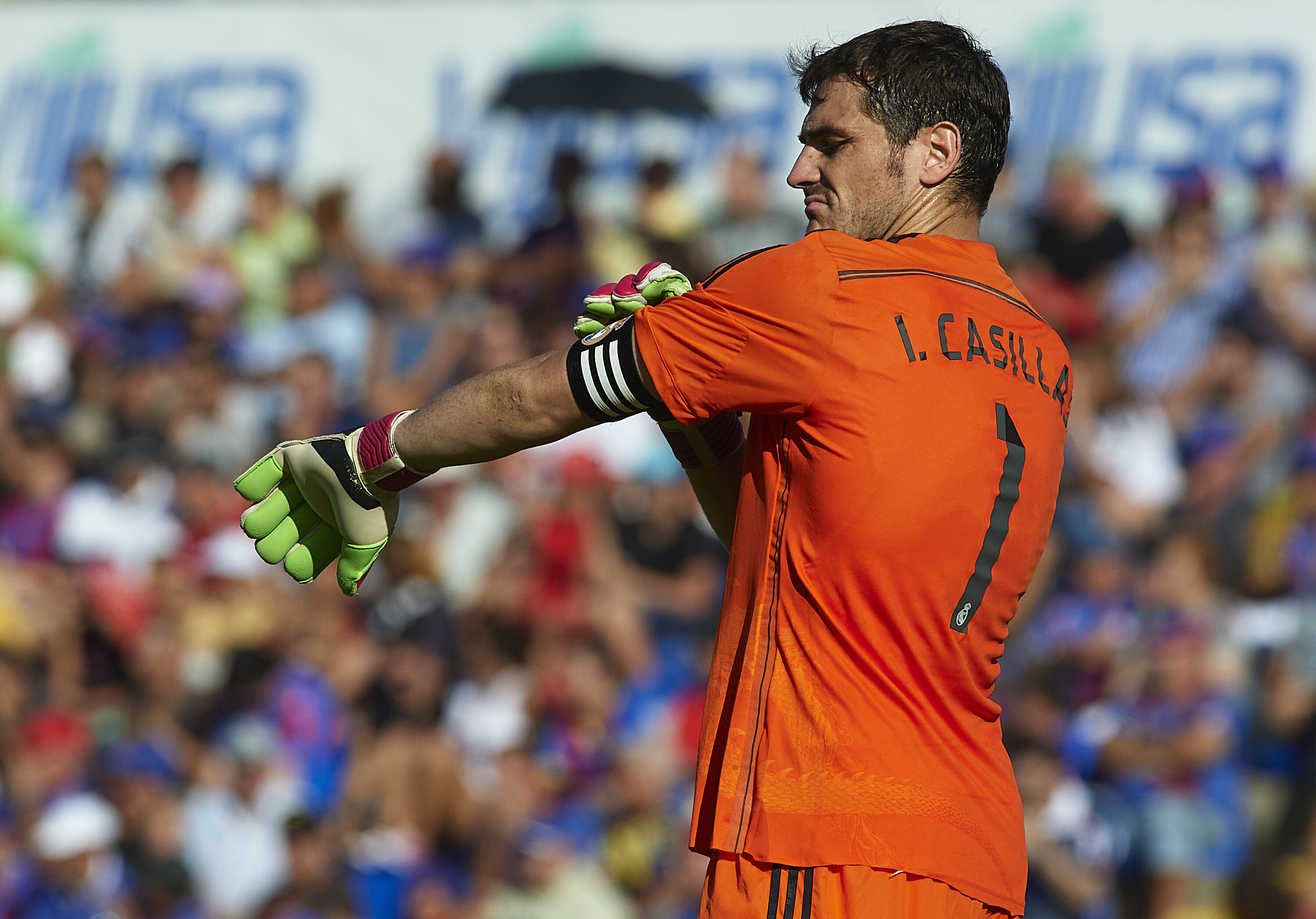 Iker Casillas HD wallpaper, Background image, Football hero, Goalkeeping legend, 3000x2100 HD Desktop