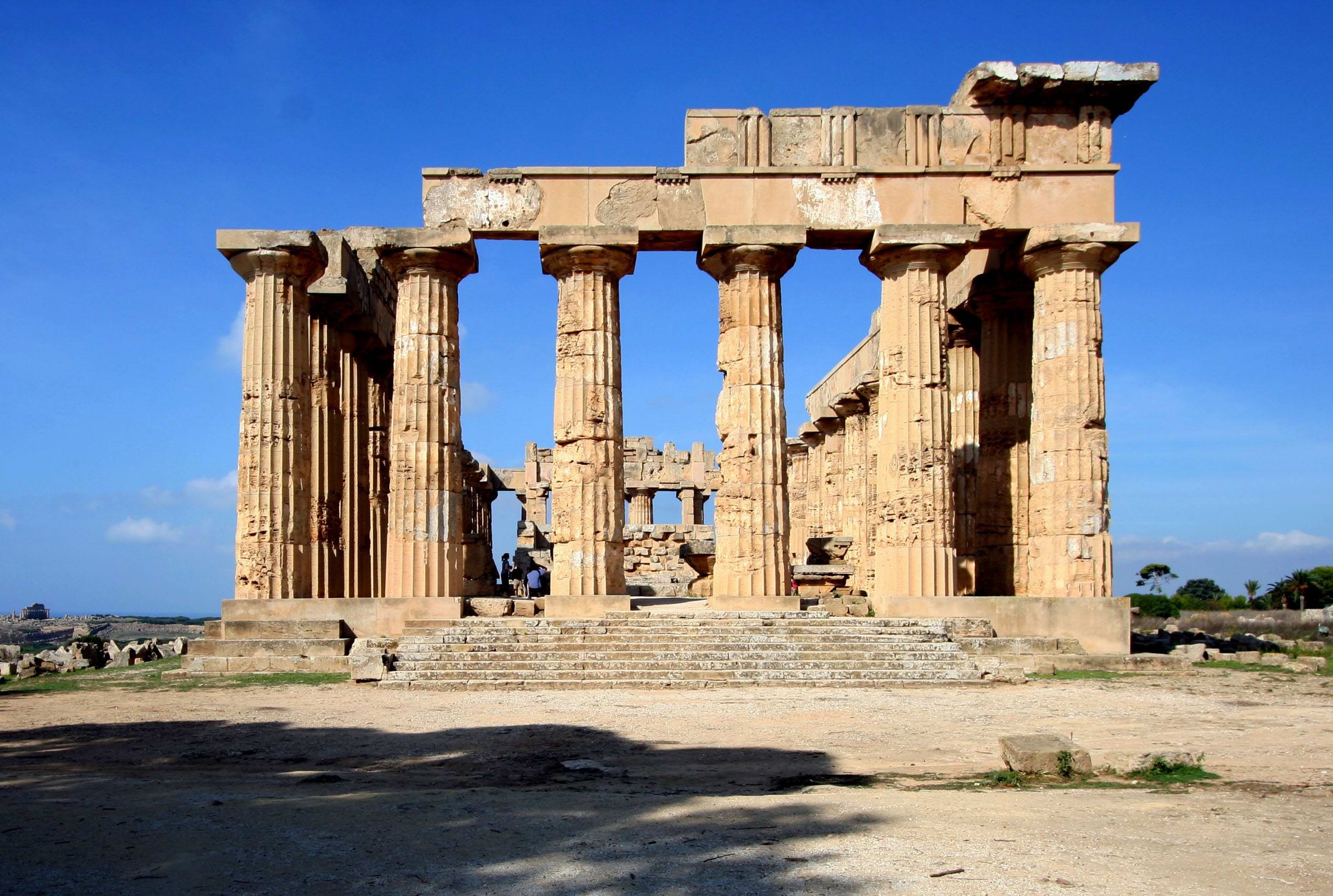 Sicily travel adventure, Saro Di Bartolo's journey, Captivating landscapes, Rich cultural heritage, 2540x1710 HD Desktop