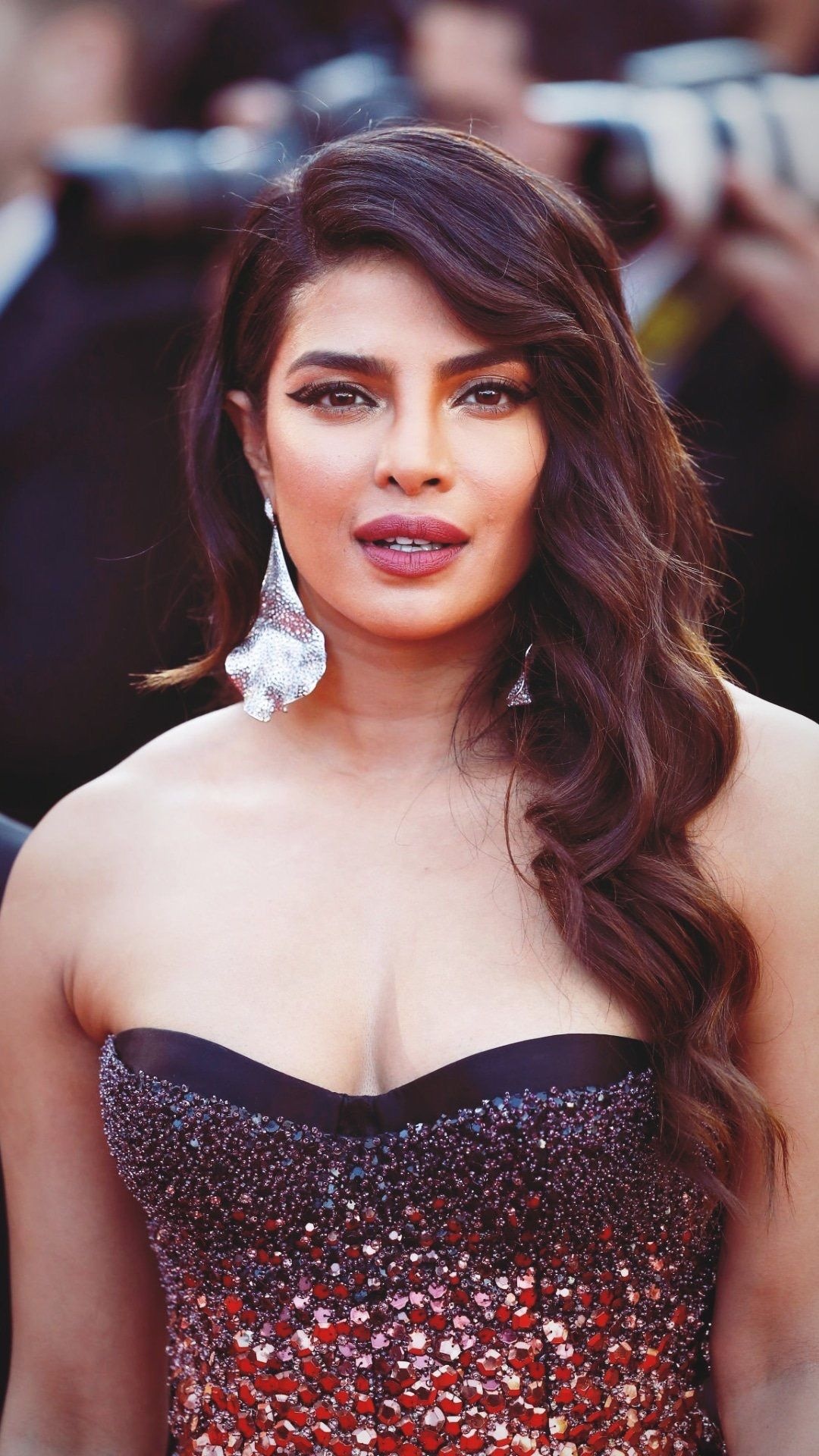 Priyanka Chopra, Nick Jonas, Gorgeous Indian actress, 1080x1920 Full HD Phone