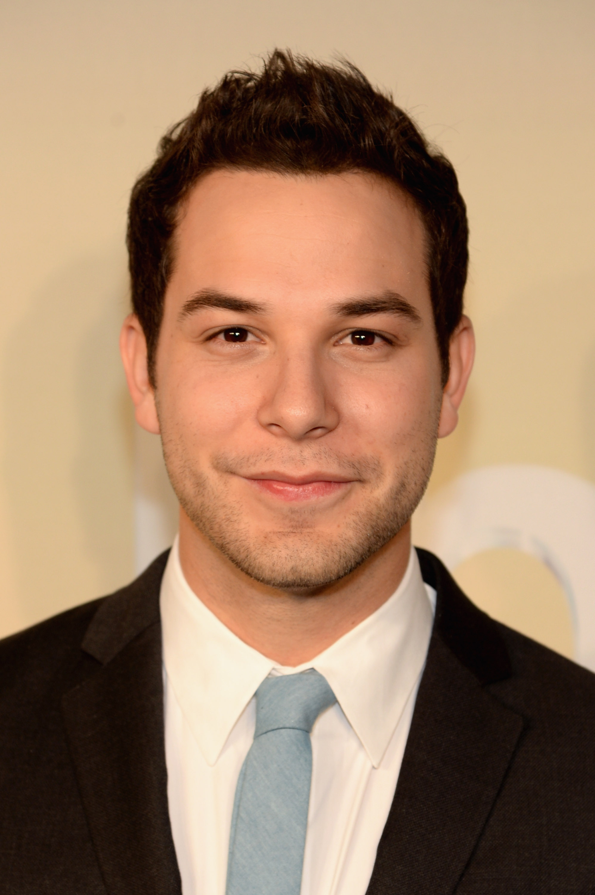 Skylar Astin, Pitch Perfect 2, 2000x3000 HD Phone