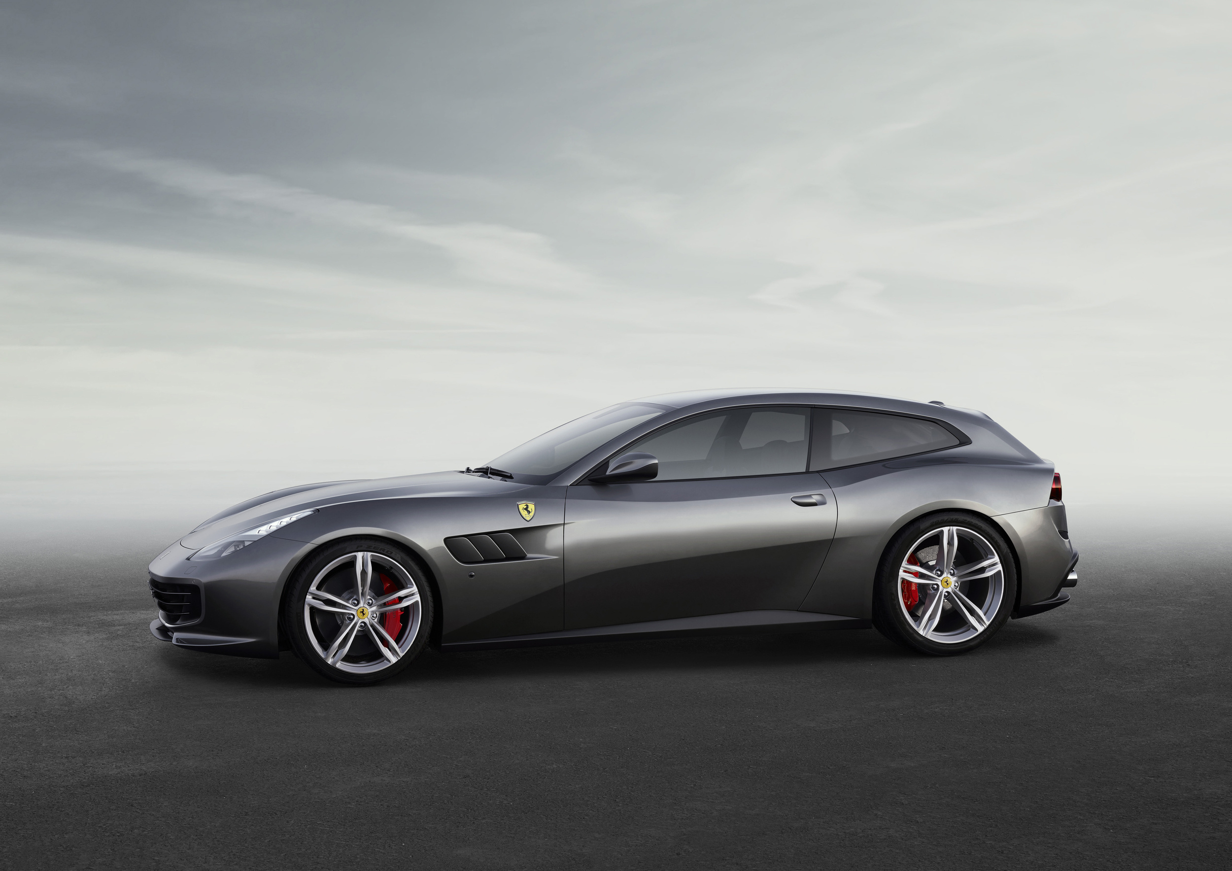 2017 Model, Ferrari GTC4 Lusso Wallpaper, 2500x1770 HD Desktop