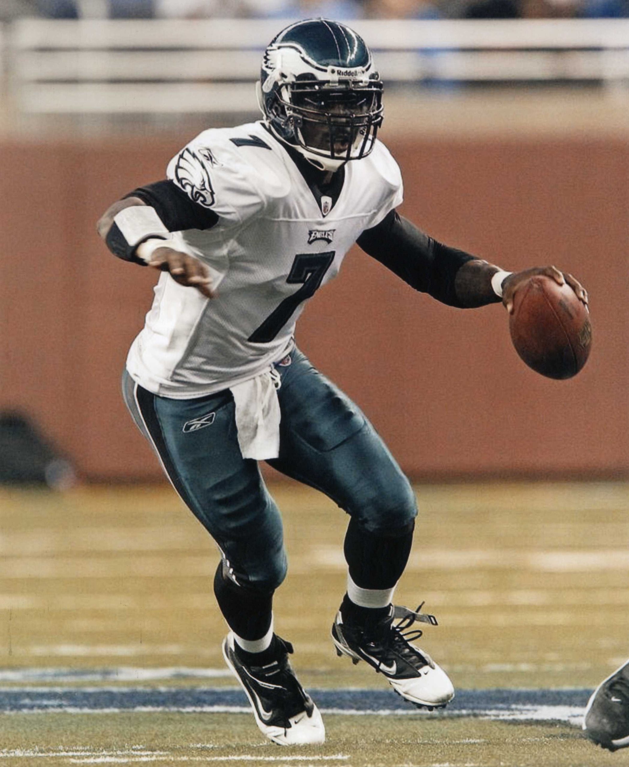 Michael Vick, Philadelphia eagles 8x10, Glossy sports action, N sports outdoors, 2100x2560 HD Phone