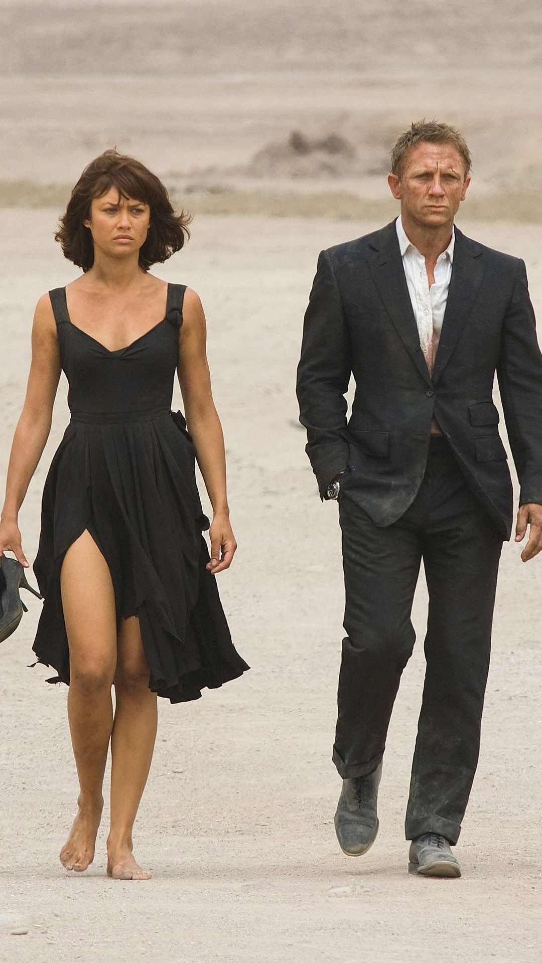 Quantum of Solace, Bond Movie Series, Quantum of Solace, James Bond, 1080x1920 Full HD Phone