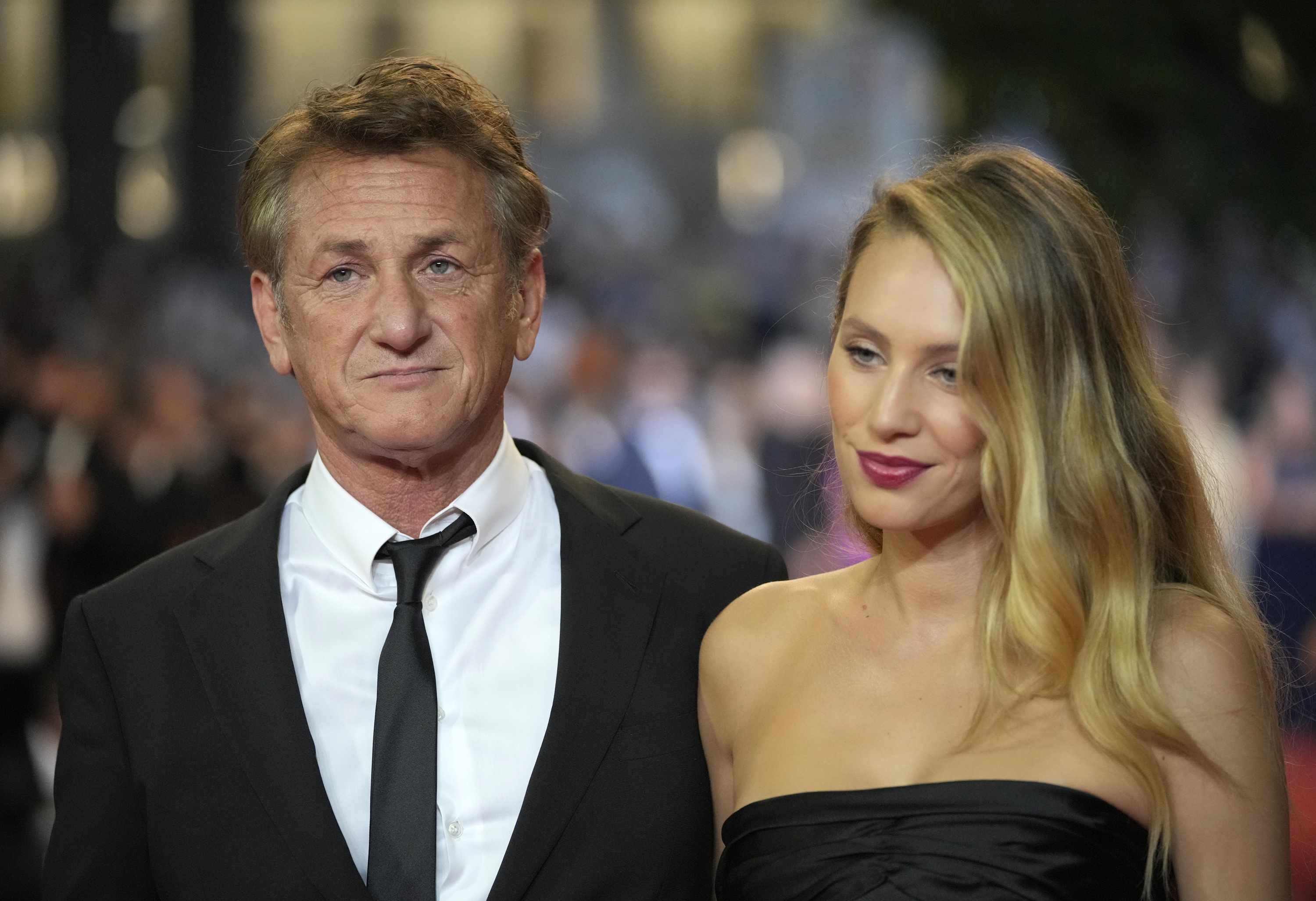 Sean Penn, Rebel daughter, Dylan Penn, Father's influence, 3000x2060 HD Desktop