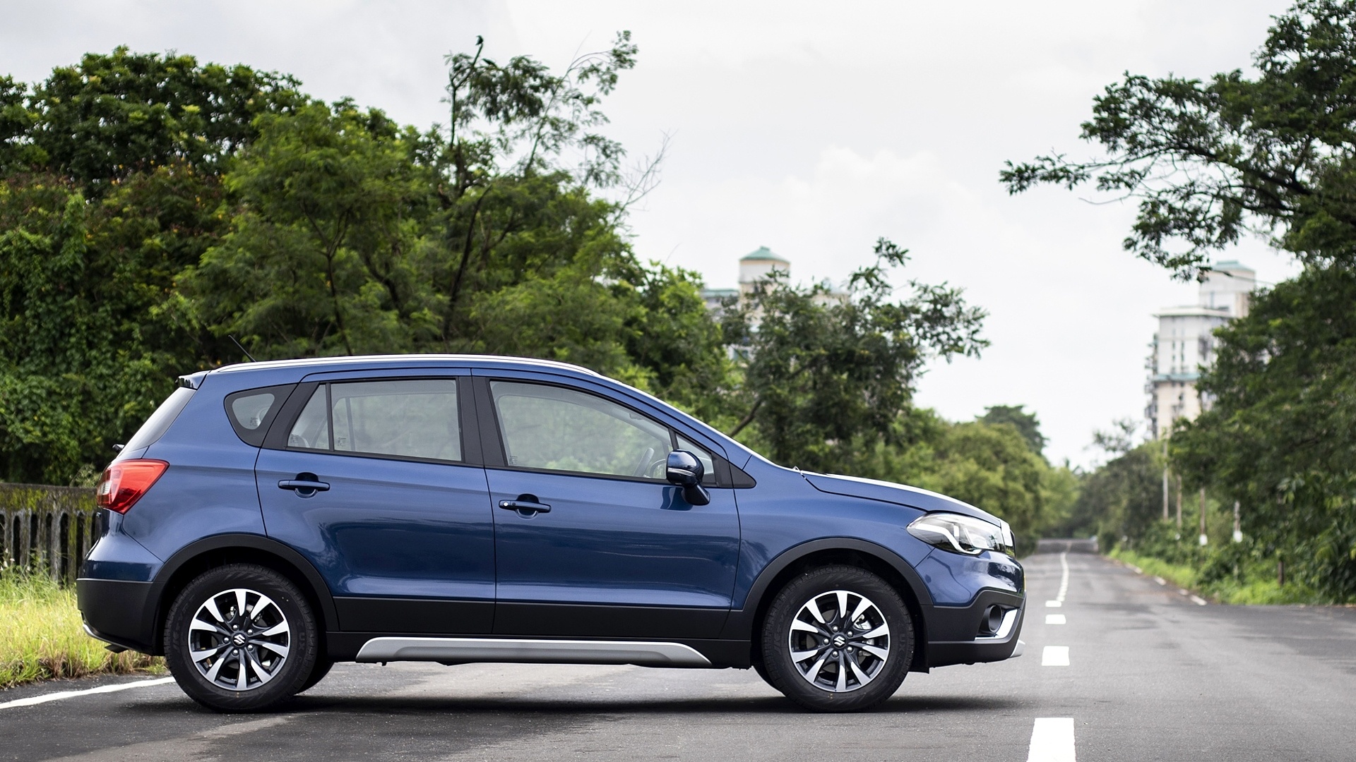 Suzuki S-Cross, Maruti price range, Colourful images, Carwale reviews, 1920x1080 Full HD Desktop