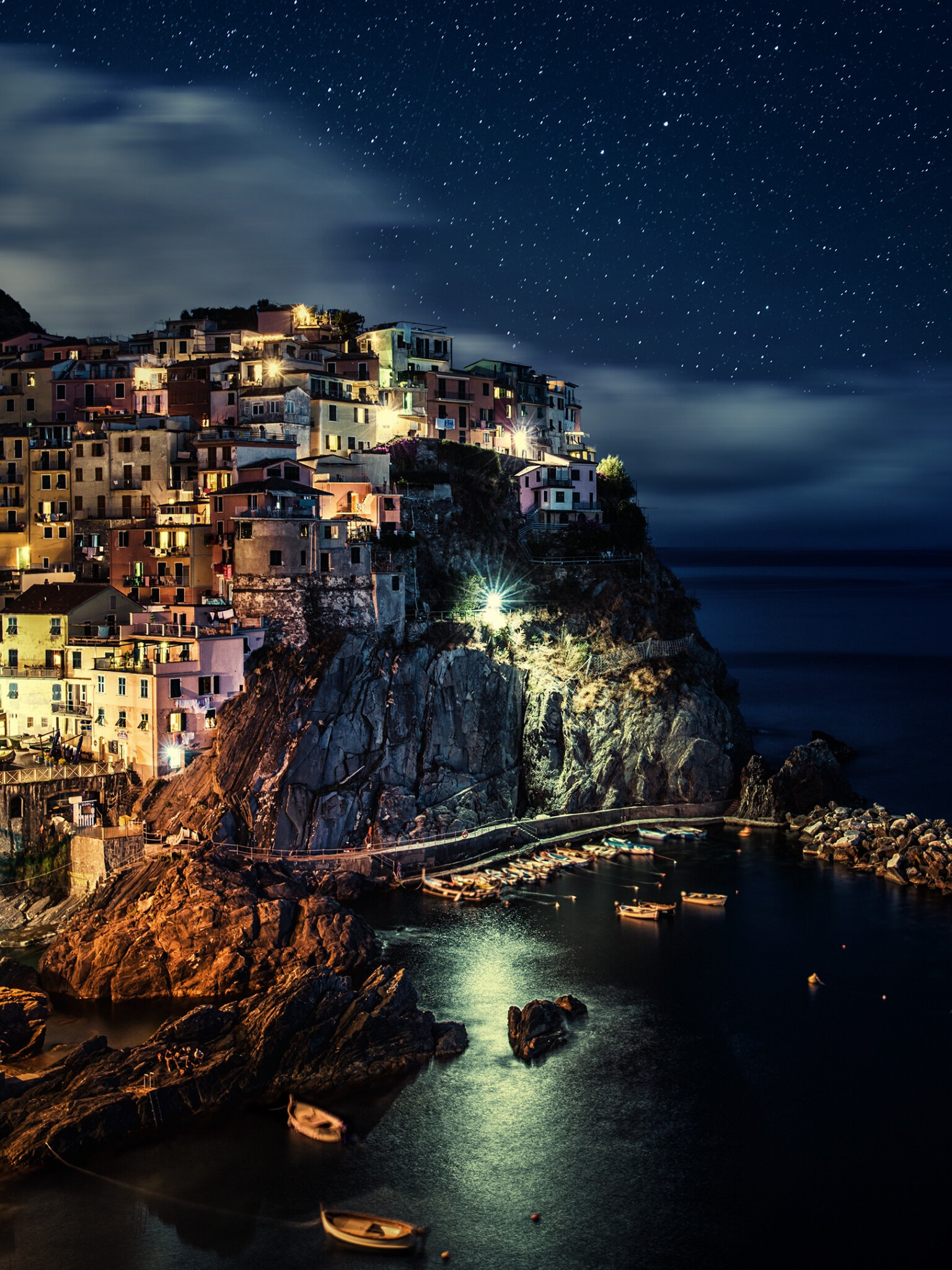 Manarola, Italy, Ultra HD wallpaper, Serene atmosphere, 1540x2050 HD Phone