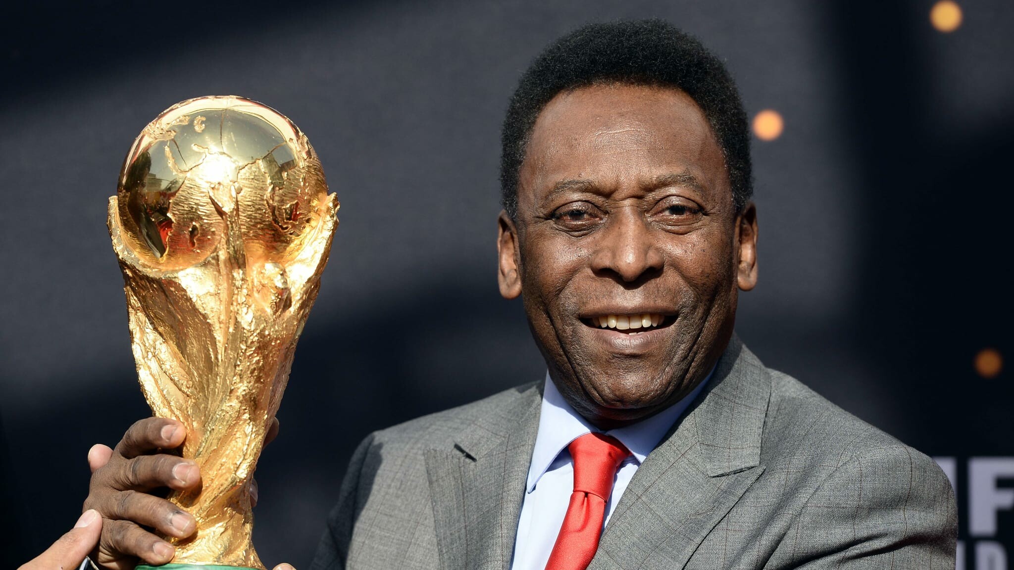 FIFA World Cup trophy, Pele Wallpaper, 2050x1160 HD Desktop