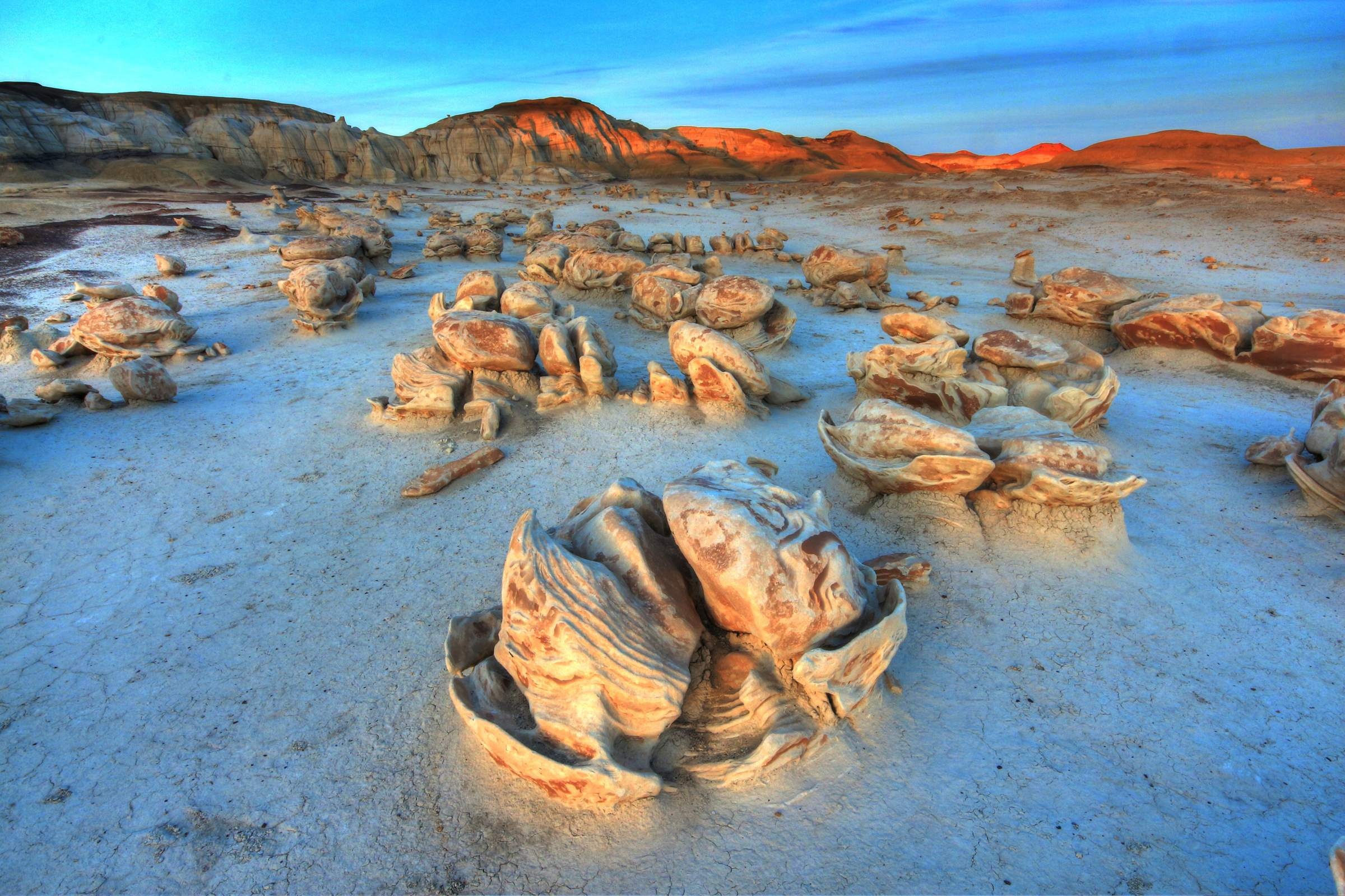 Bisti Badlands, New Mexico, Necropolis of hoodoos, Travels, 2400x1600 HD Desktop