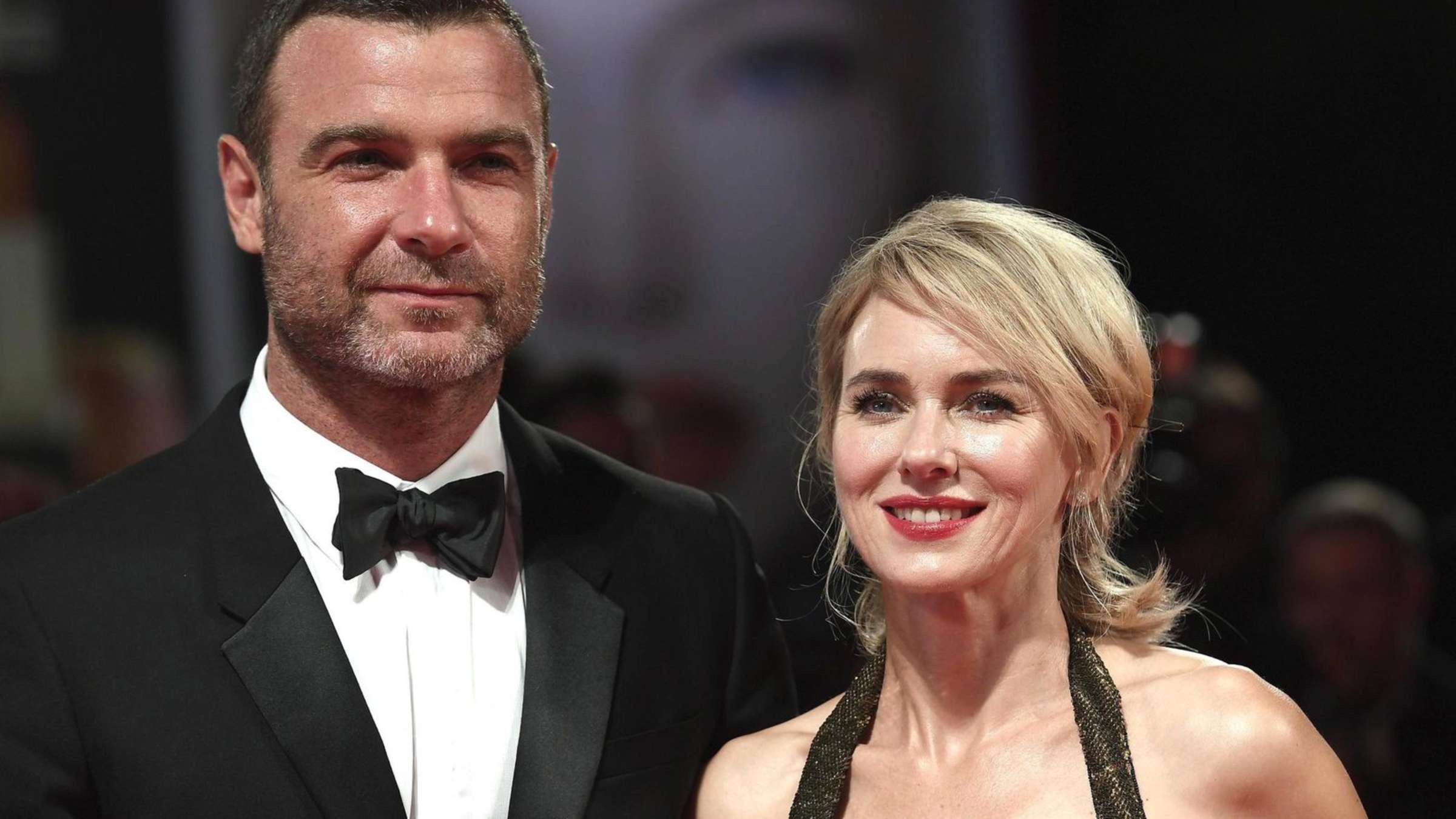 Naomi Watts split, Celebrity breakups, Liev Schreiber relationship, Hollywood news, 2400x1350 HD Desktop