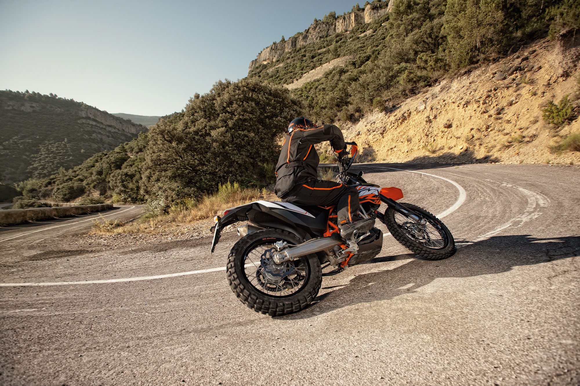 KTM 690 ENDURO, 2012 model, Wallpaper, 2000x1340 HD Desktop