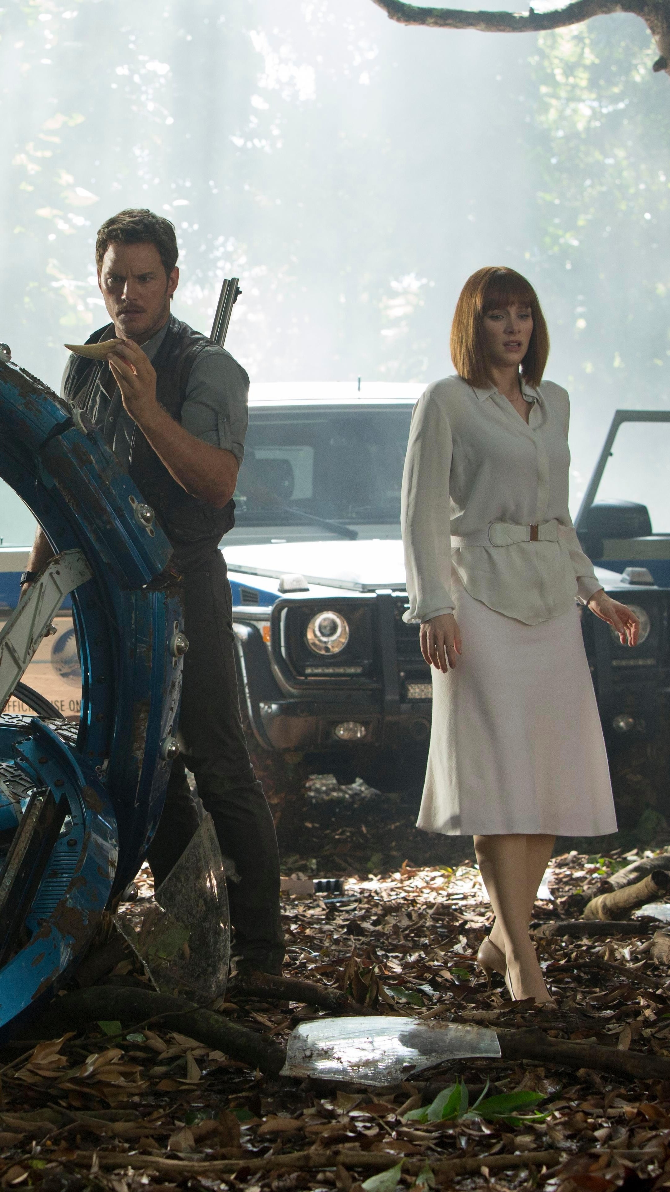 Chris Pratt, Jurassic World, Bryce Dallas Howard, Fallen Kingdom, 2160x3840 4K Phone