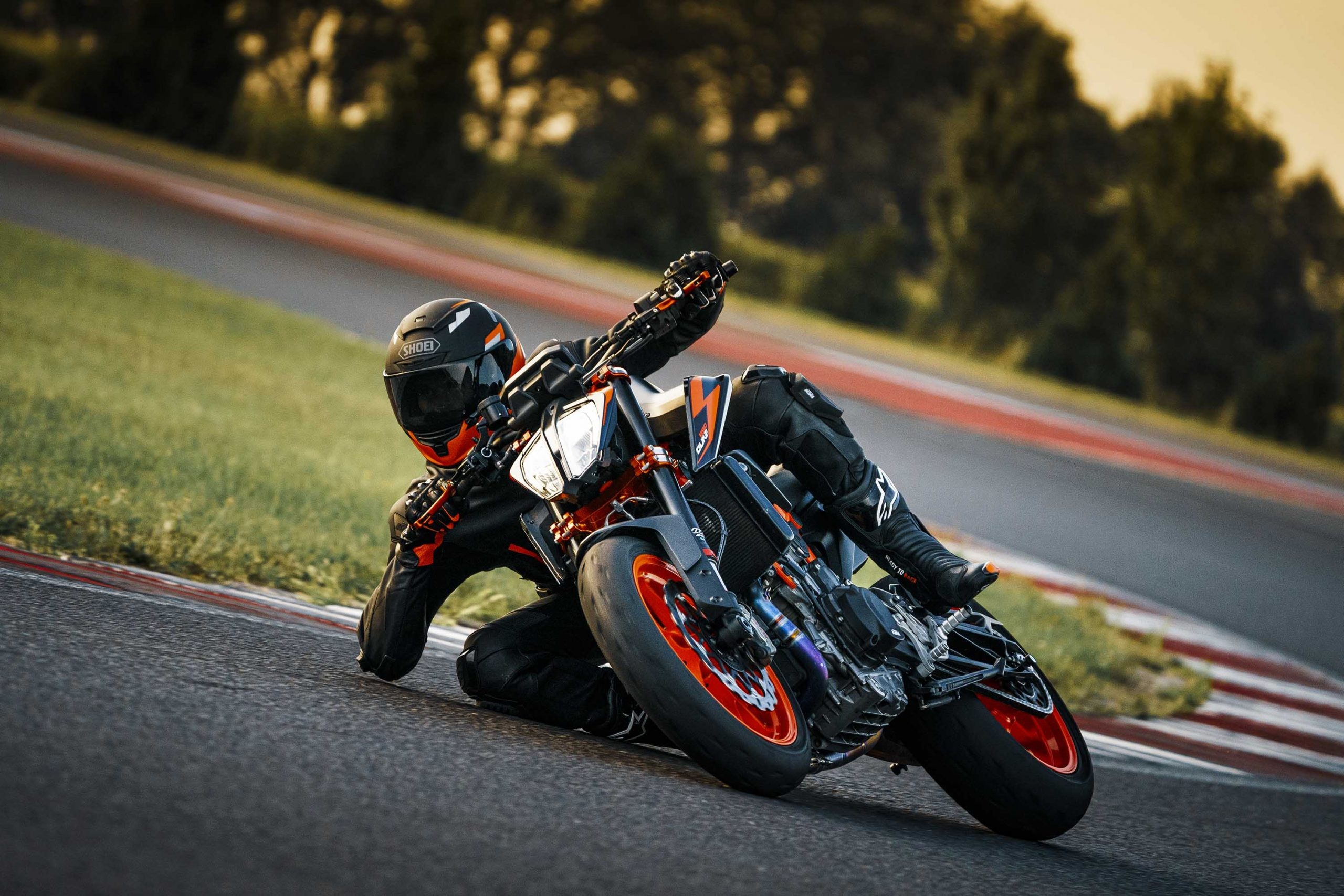 KTM 890 Duke, New graphics design, 2022 model, Performance upgrade, 2560x1710 HD Desktop