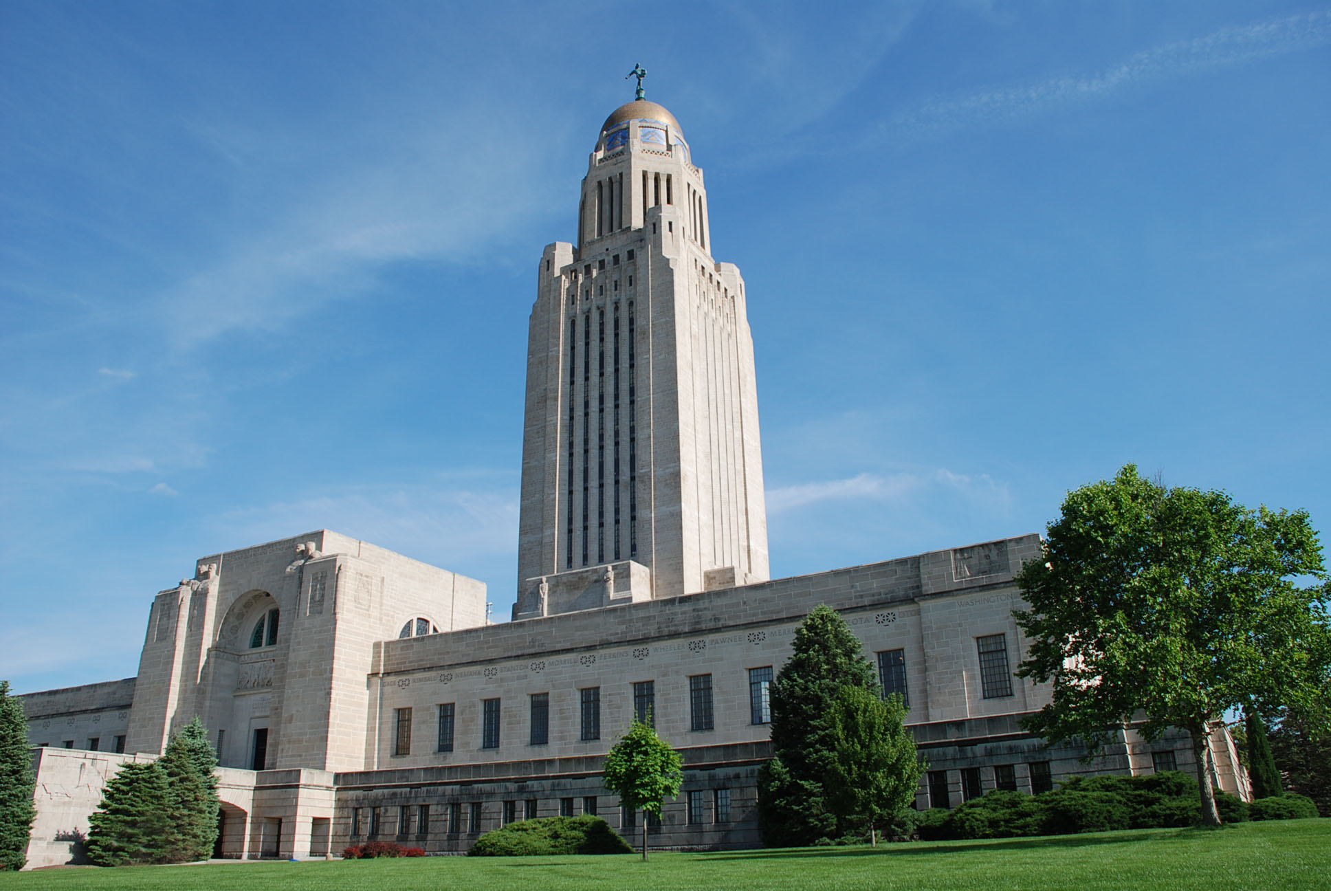 Nebraska Legislature, Early January 2022, 1940x1300 HD Desktop