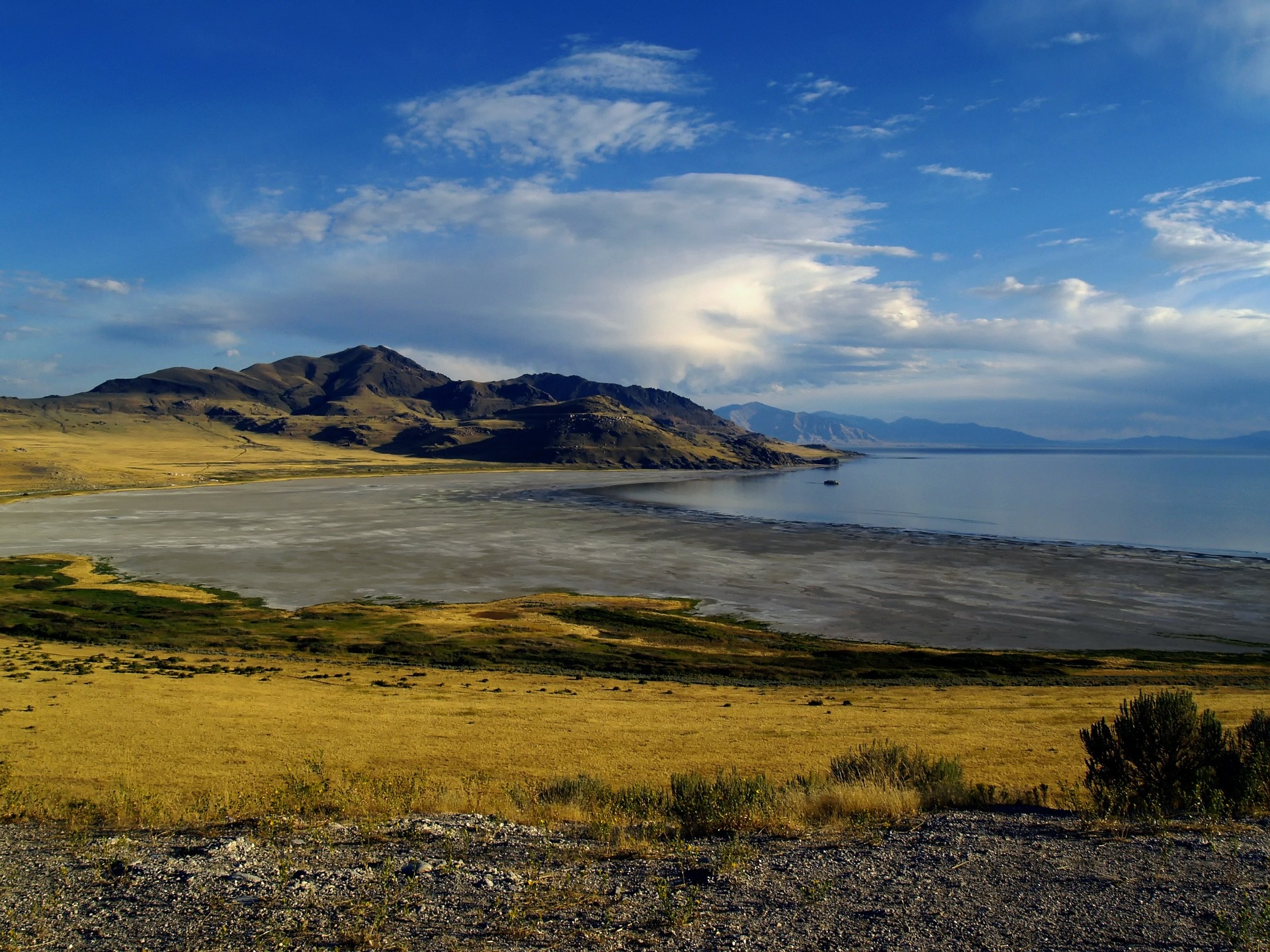 Camping at Great Salt Lake, Outdoor adventure, Active Earth Adventures, Nature escape, 1920x1440 HD Desktop