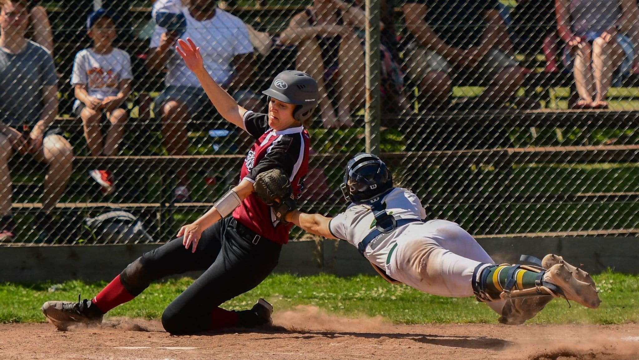 Jess Goldyn, Softball Wallpaper, 2050x1160 HD Desktop