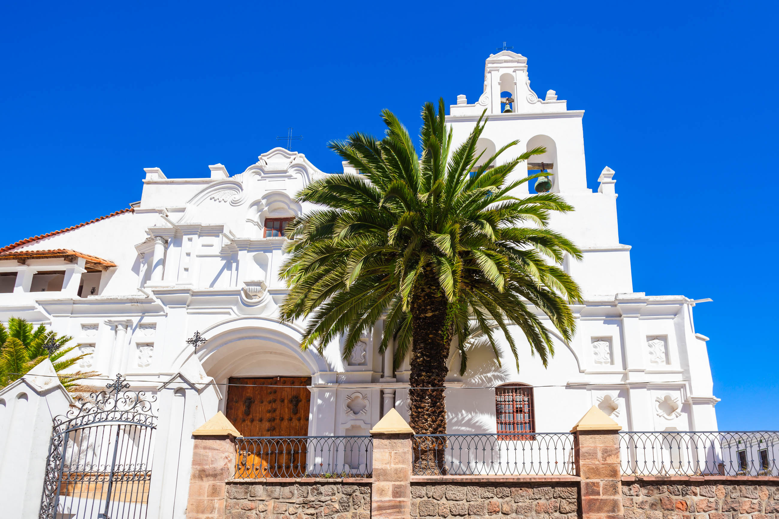 Sucre Bolivia, Iglesia La Merced, Franks Travelbox, 2600x1740 HD Desktop