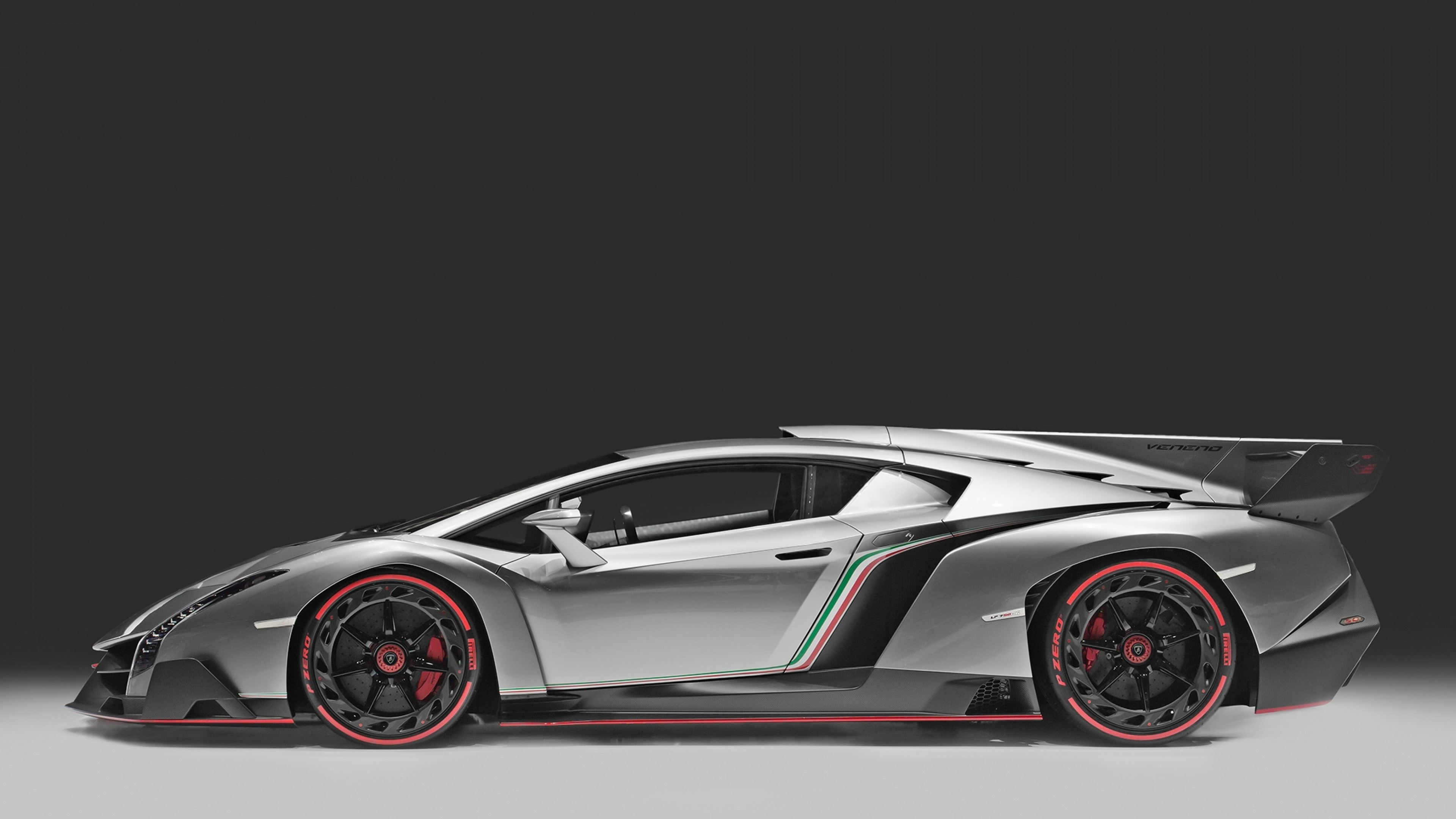 Side View, Lamborghini Veneno Wallpaper, 3840x2160 4K Desktop