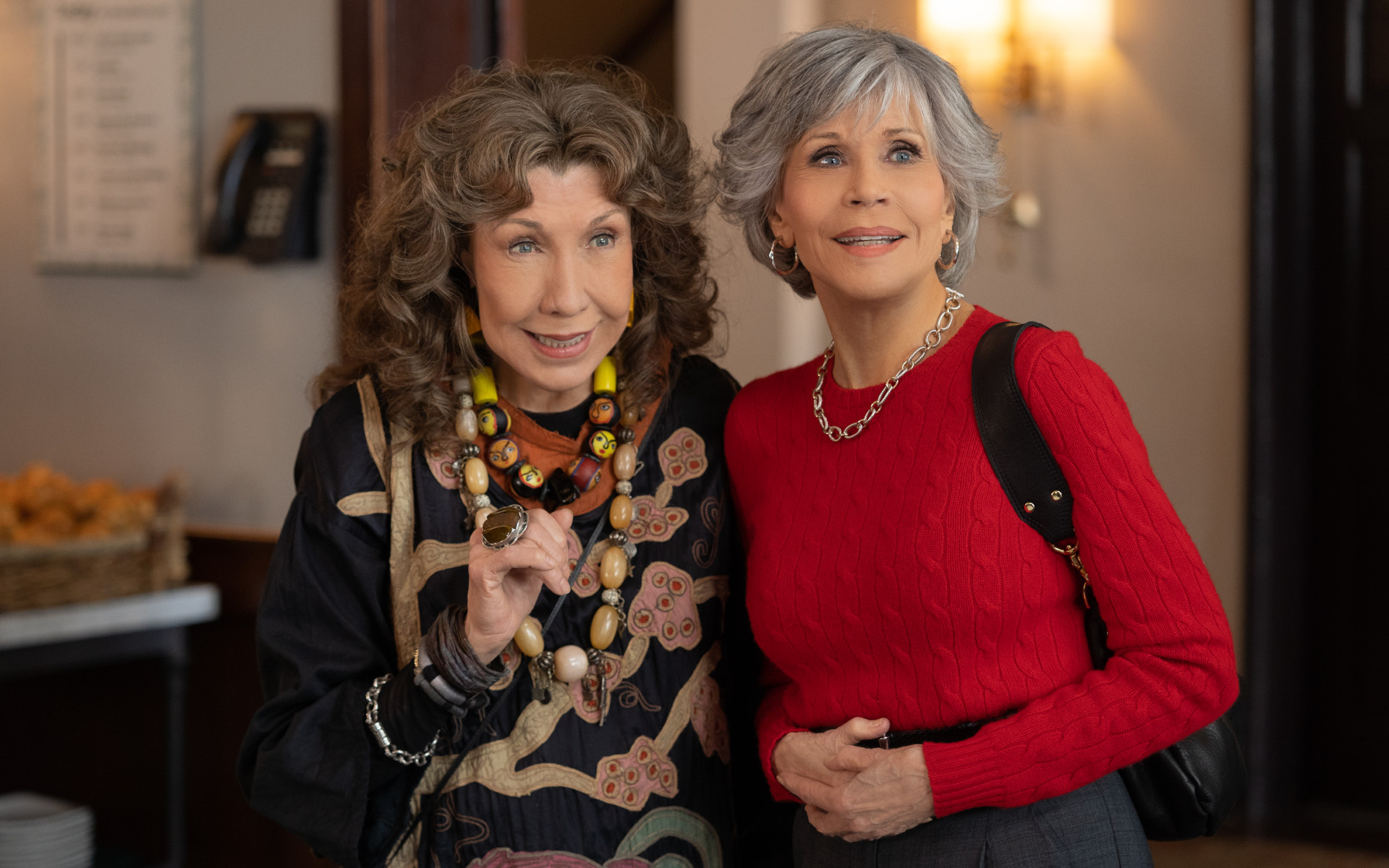 Grace and Frankie, Bittersweet goodbye, Netflix series, Goodbye to a beloved show, 1920x1200 HD Desktop