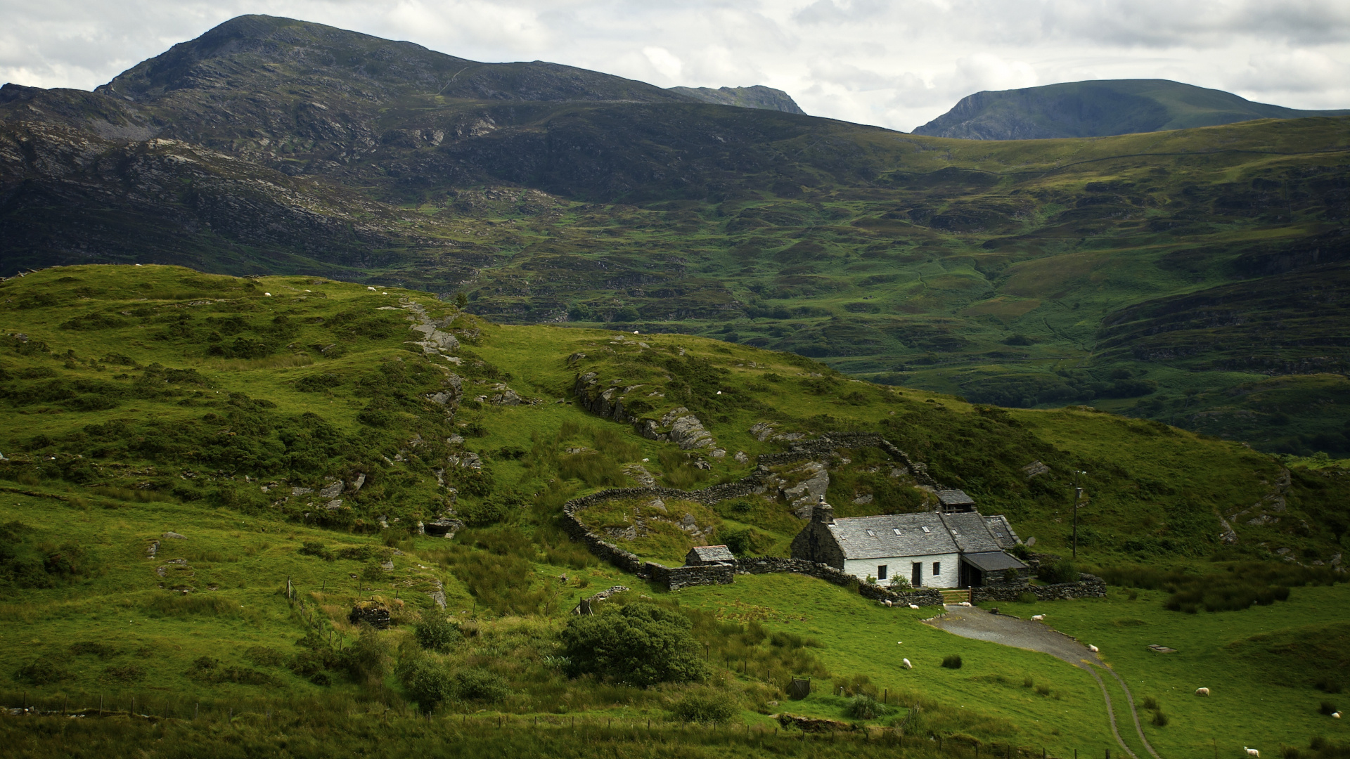 Wales gallery, UK screensavers, Country wallpapers, Green Bridge of Wales, 1920x1080 Full HD Desktop