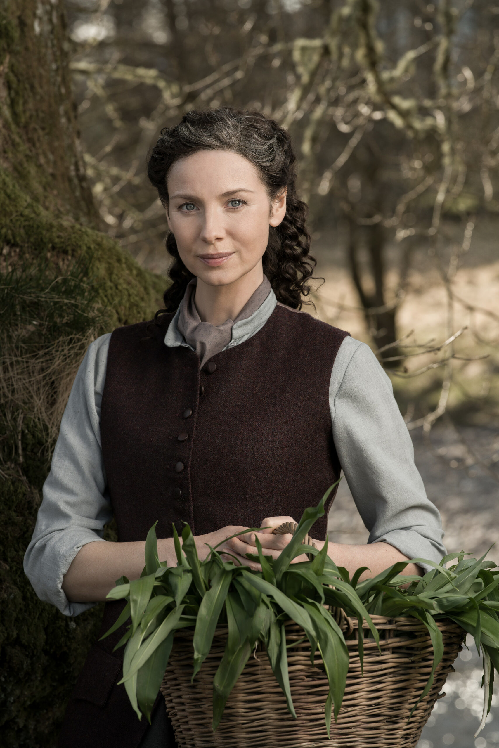 Caitriona Balfe, Outlander season six and seven, Deadline, 1710x2560 HD Phone