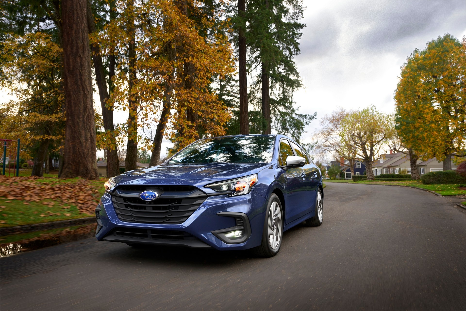 Subaru Legacy, Front view wallpapers, Captivating angles, Motortread exclusive, 1920x1280 HD Desktop