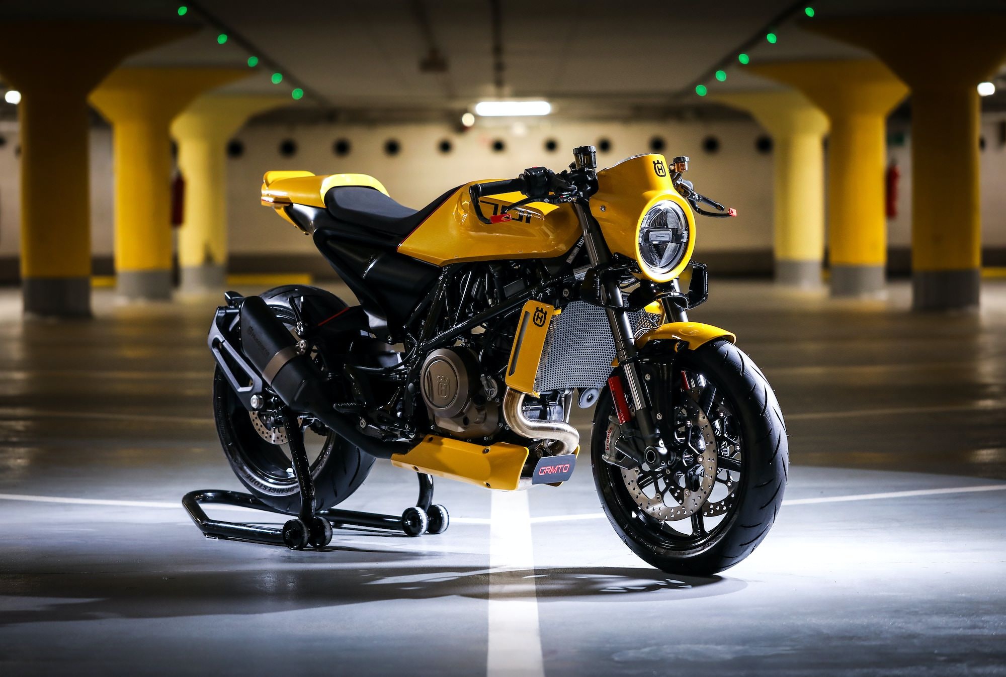 Slovenian custom Vitpilen 701, Husqvarna Bikes Wallpaper, 2000x1350 HD Desktop