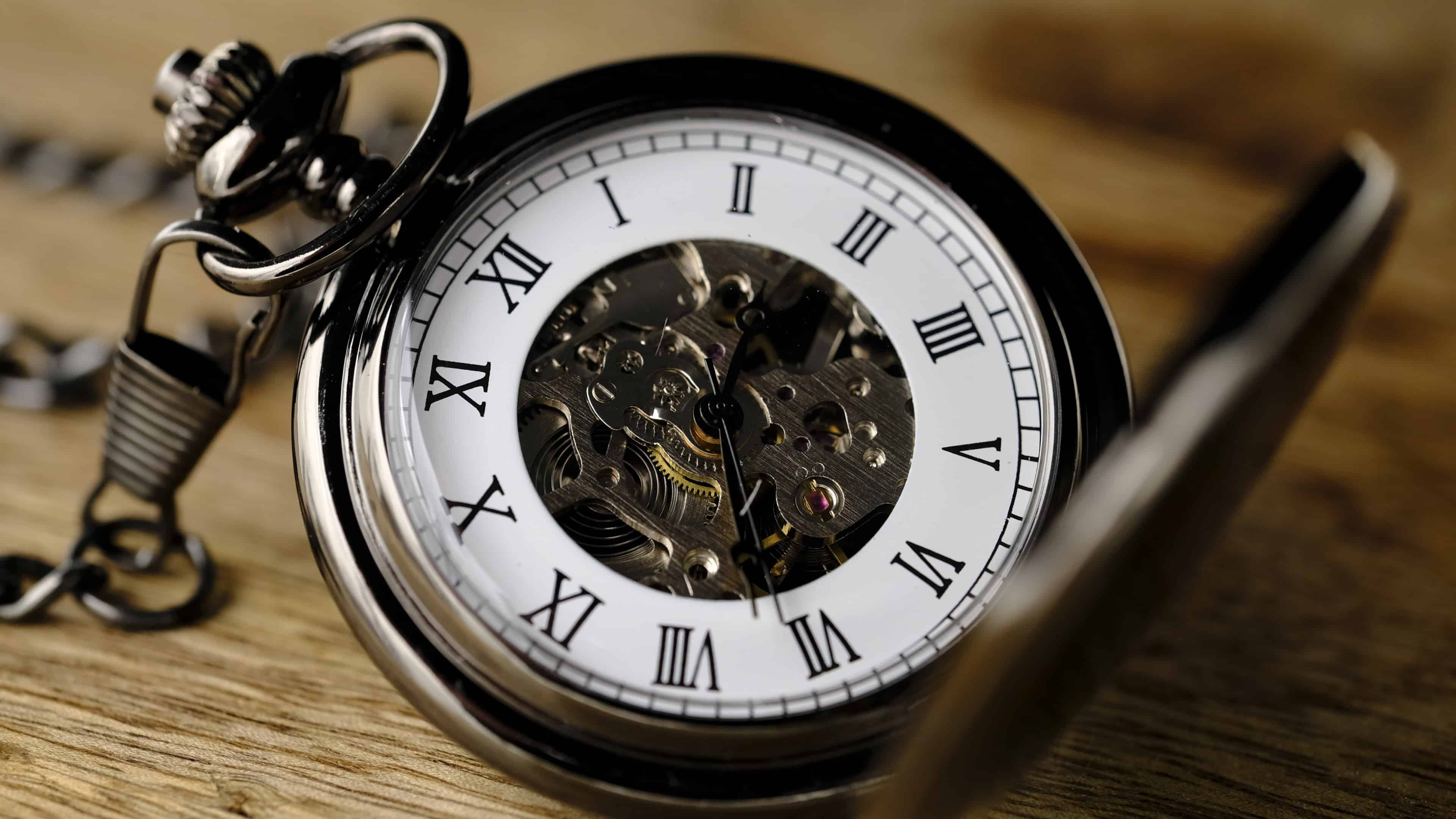 Pocket watch, UHD 4K, 3840x2160 4K Desktop