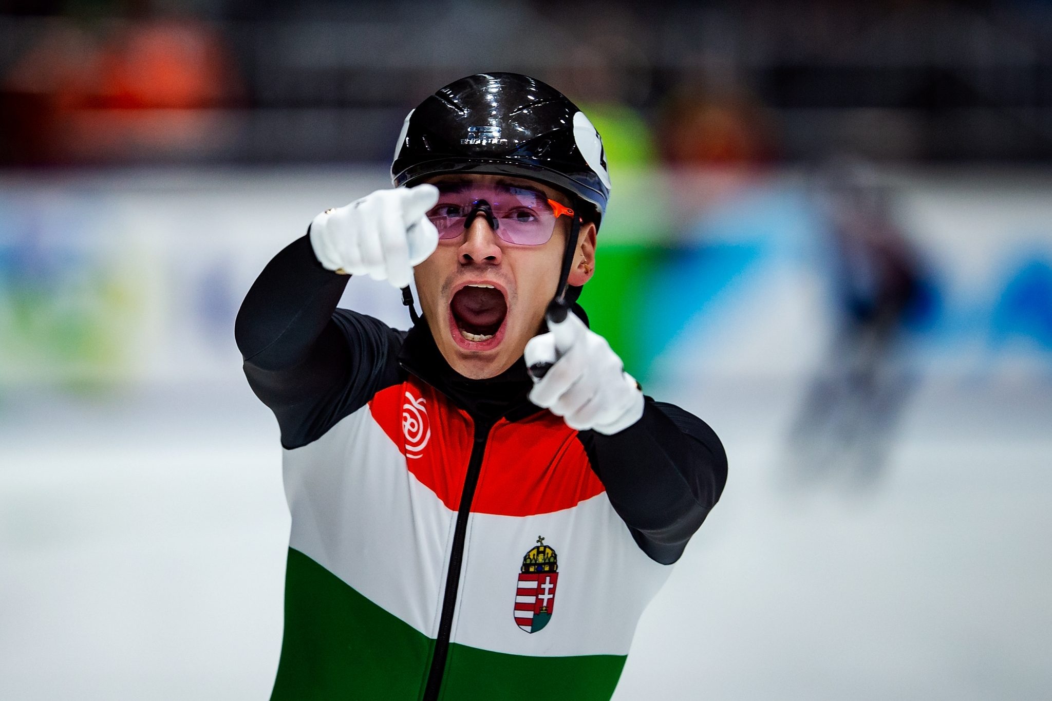 Shaolin Sandor Liu, Hungarian short track, Medal glory, Speed skating EC, 2050x1370 HD Desktop