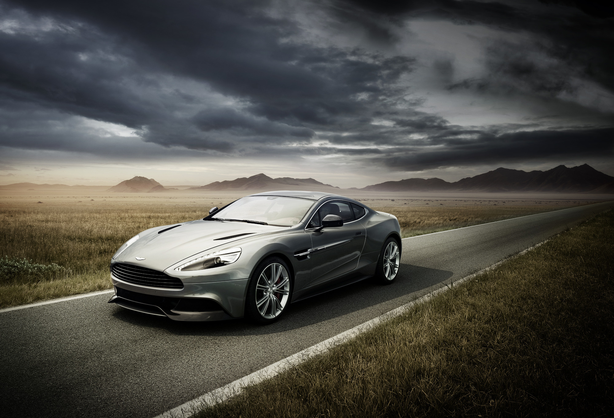 Aston Martin Vanquish, Timeless elegance, Aston Martin style, 2000x1370 HD Desktop