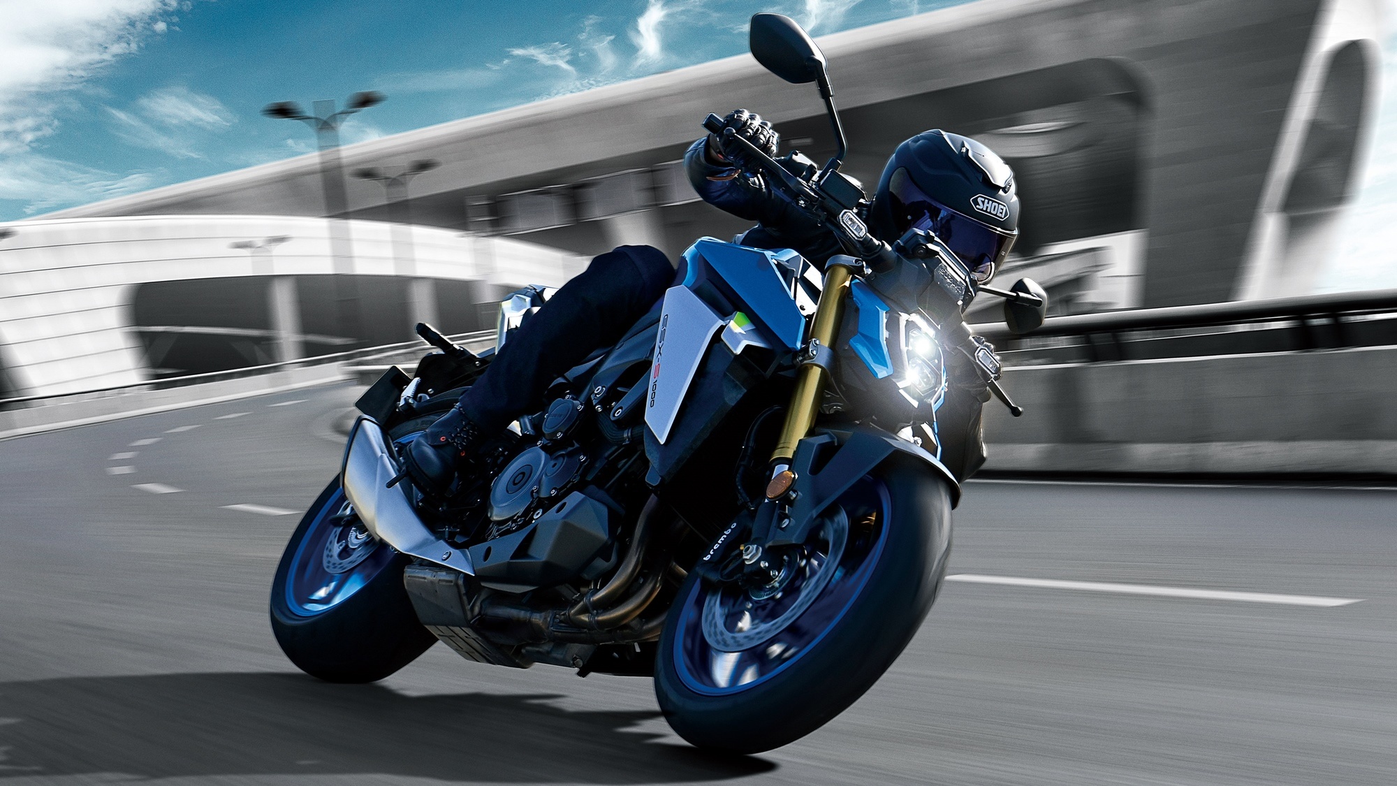 Suzuki GSX-S1000, Sleek and powerful, Motorcycle HD wallpaper, iamabiker, 2000x1130 HD Desktop