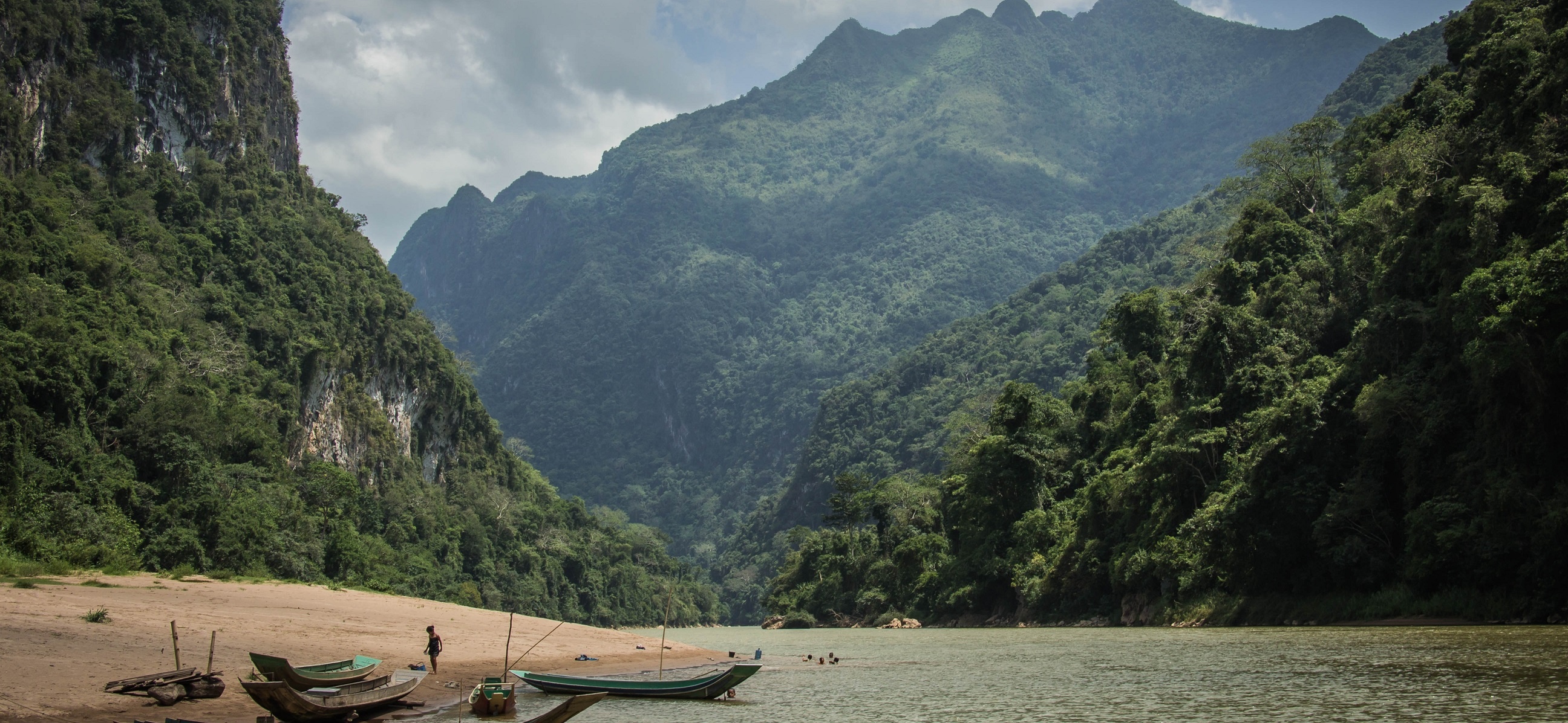 Laos rundreisen, Kiwi tours, Southeast Asia, Off the beaten track, 2600x1200 Dual Screen Desktop