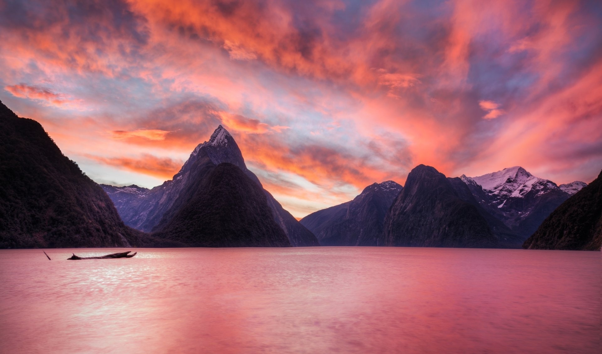 Milford Sound HD Wallpapers, Spectacular captures, Breathtaking scenery, Captivating landscapes, 1920x1130 HD Desktop