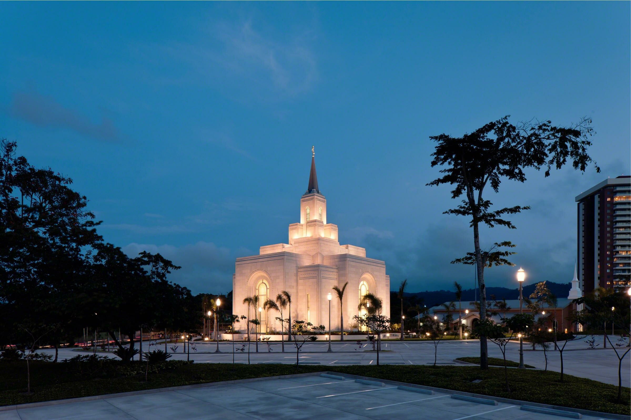 San Salvador El Salvador Temple, Republic of El Salvador Wallpaper, 2400x1600 HD Desktop