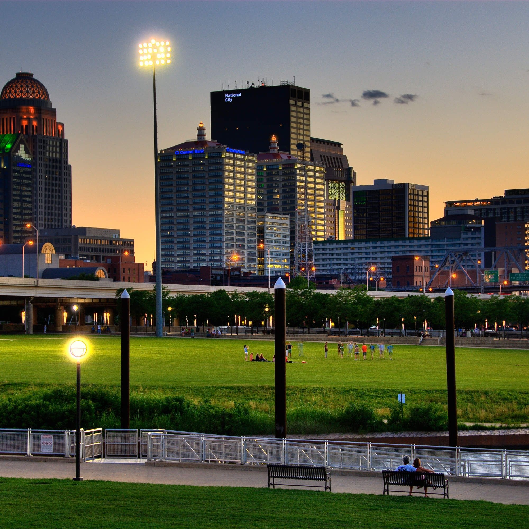 Louisville skyline, Bucket list, Things to do, Explore Louisville, 2000x2000 HD Phone