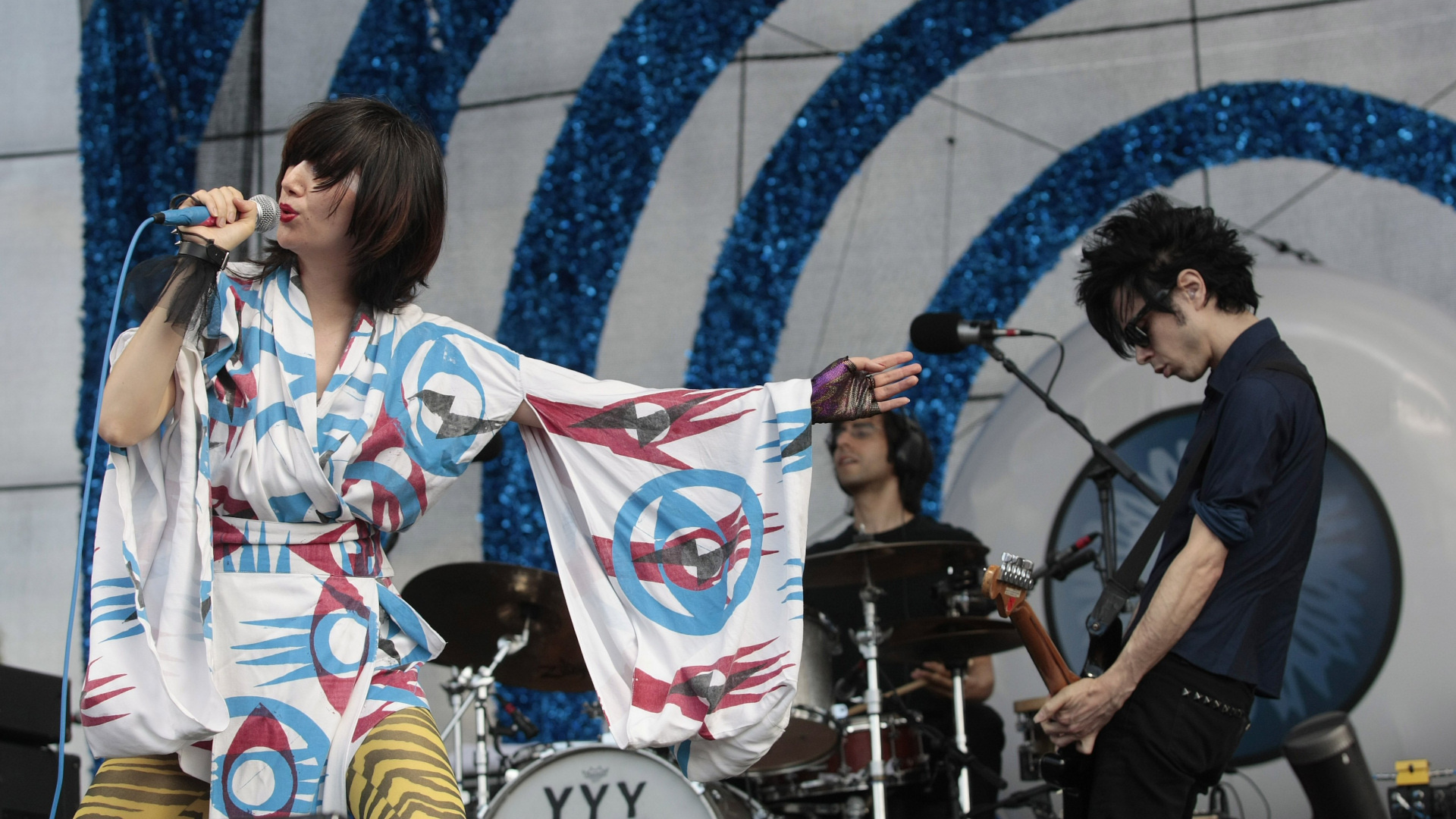 2009 Bonnaroo, Yeah Yeah Yeahs Wallpaper, 1920x1080 Full HD Desktop