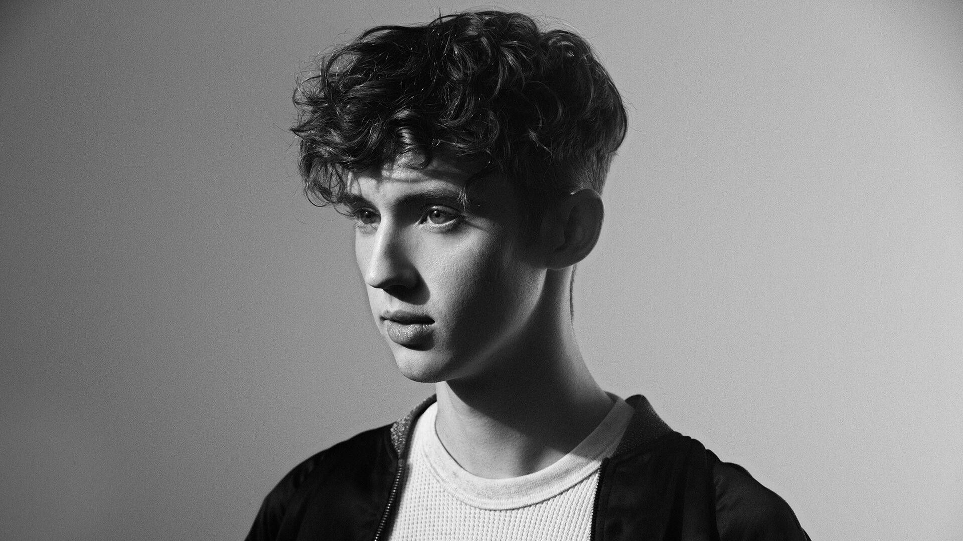 Troye Sivan wallpapers, Music artist, Pop sensation, Background image, 1920x1080 Full HD Desktop