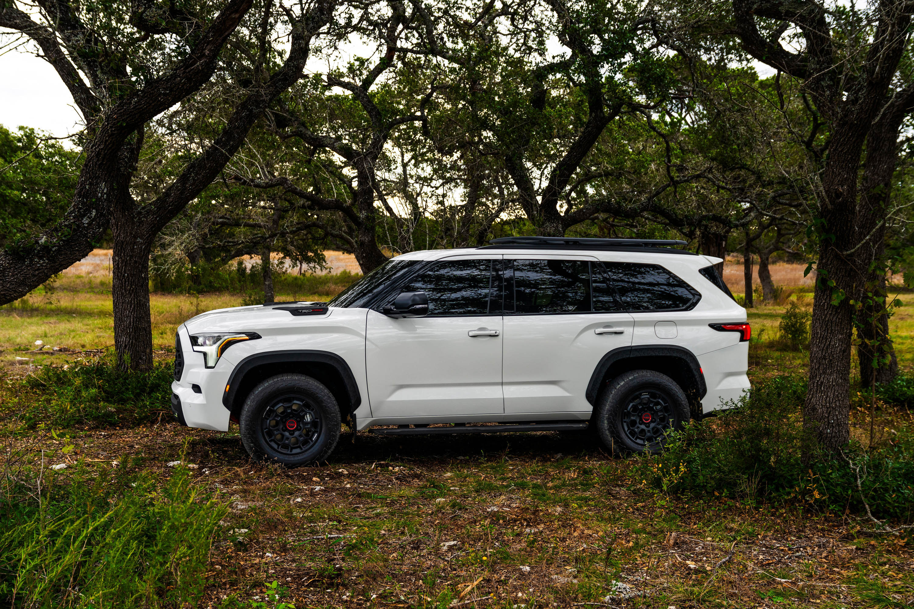 Toyota Sequoia, 2023 model, Sleek exterior, High-resolution images, 3000x2000 HD Desktop