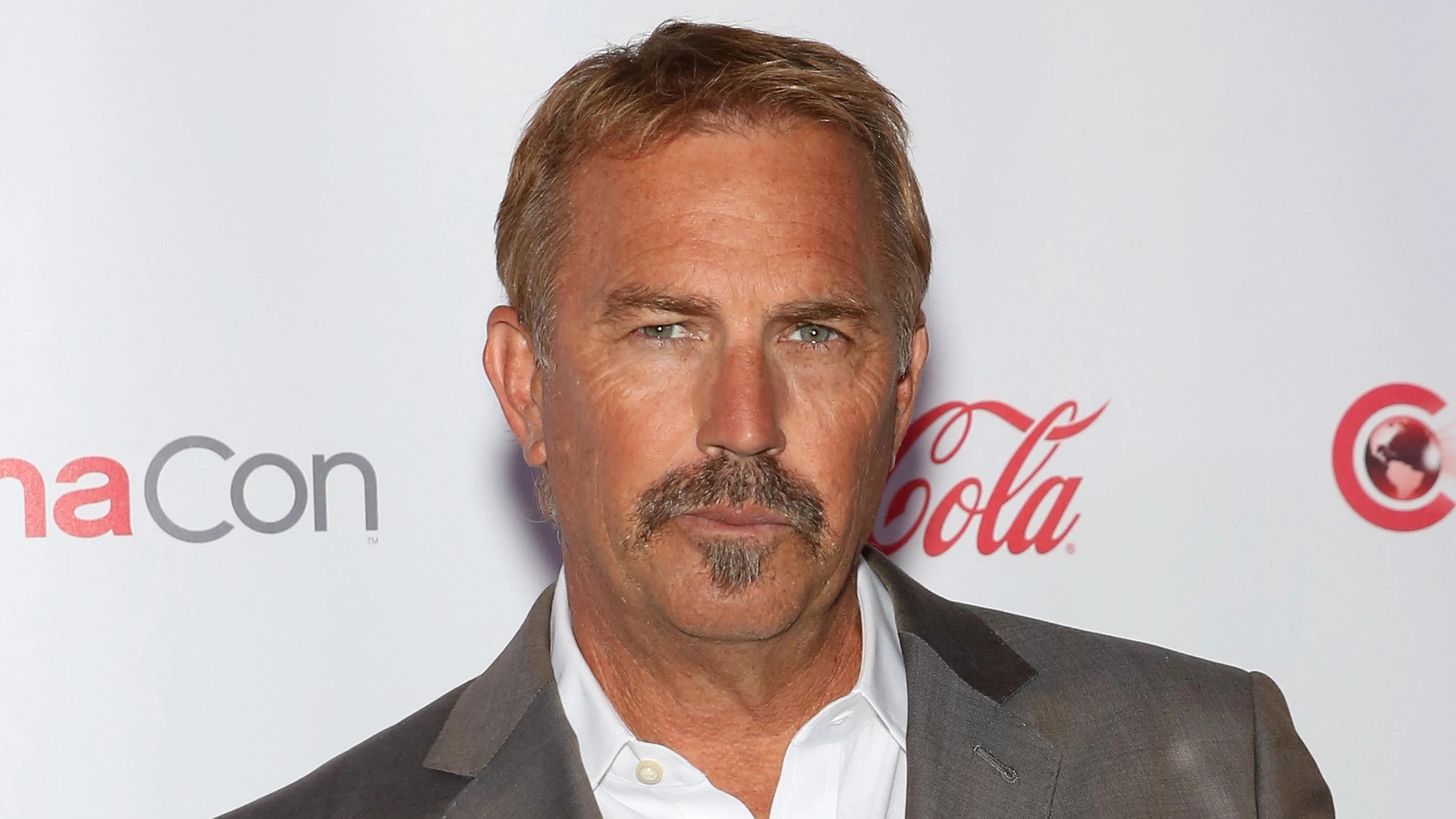 Kevin Costner, Iceman Director, Criminal, Exclusive, 3000x1690 HD Desktop