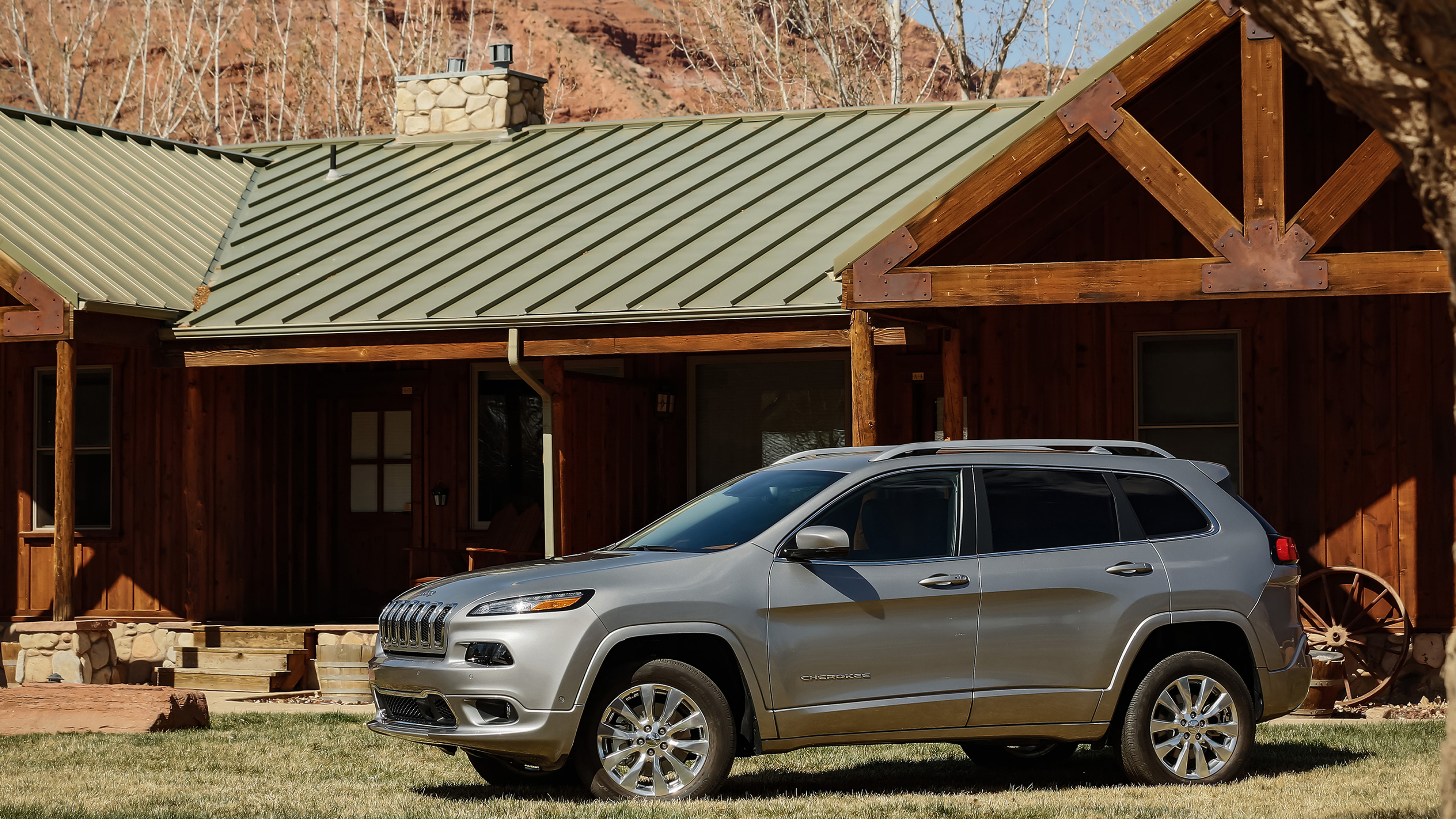 Jeep Cherokee, 4K Ultra HD wallpapers, Offroad adventure, Sleek and stylish, 3840x2160 4K Desktop