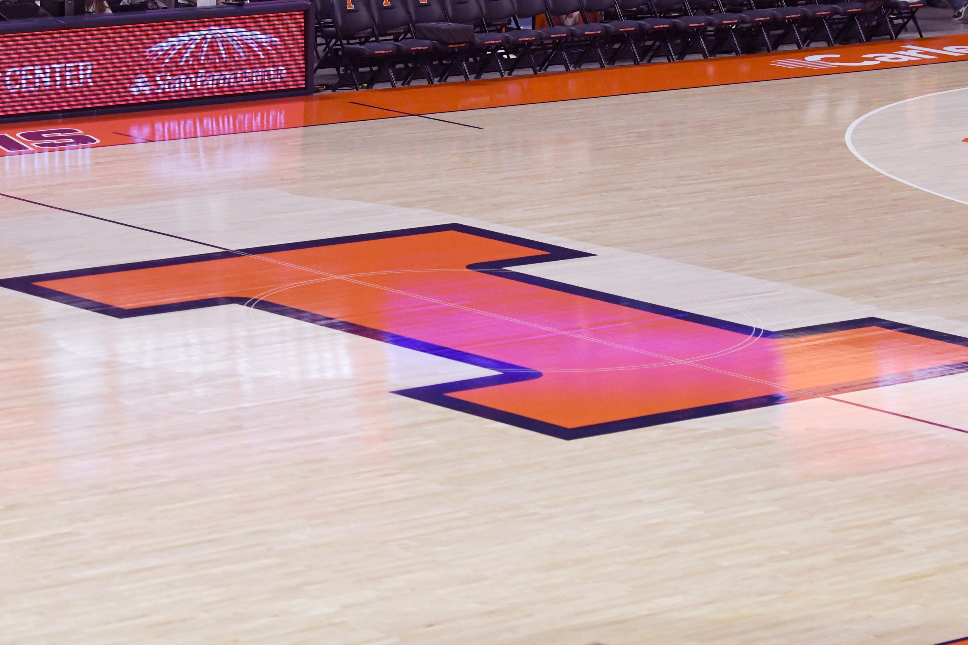 Basketball Court, Illinois Fighting Illini Basketball Wallpaper, 3200x2140 HD Desktop