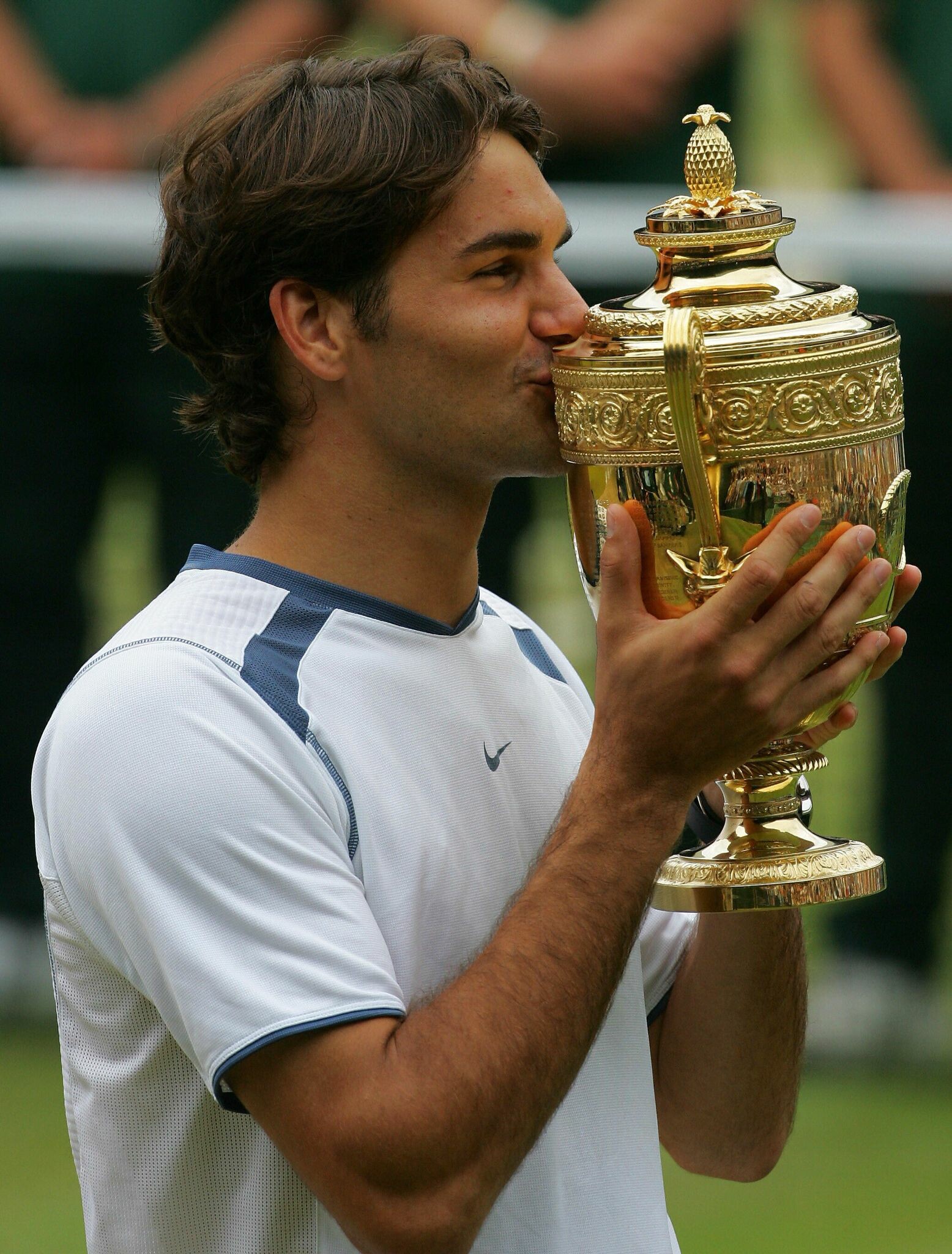 Wimbledon 2005, Roger Federer Wallpaper, 1560x2050 HD Phone